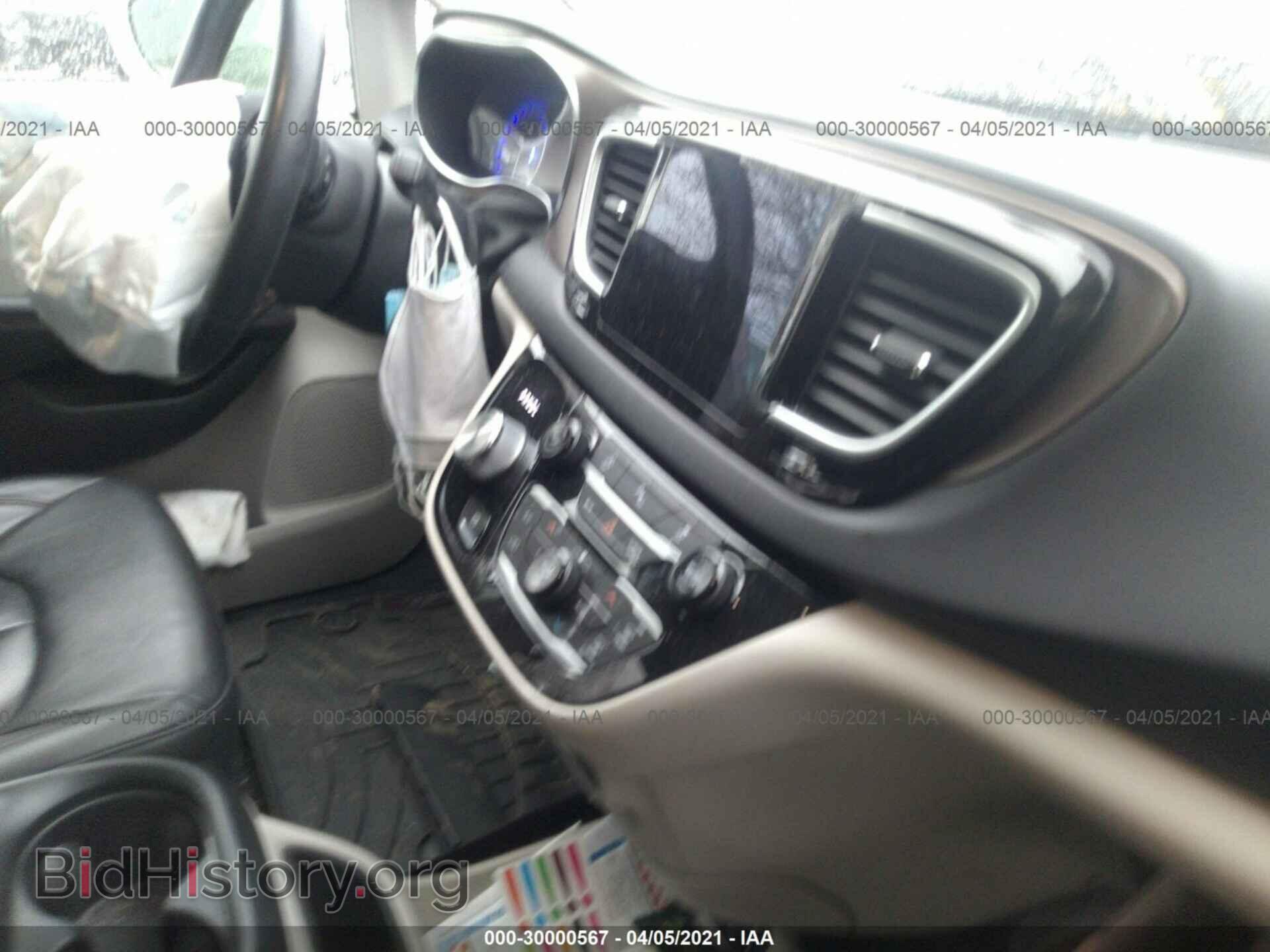 2018 CHRYSLER PACIFICA - VIN: 2C4RC1EG6JR292741 - Фото 5