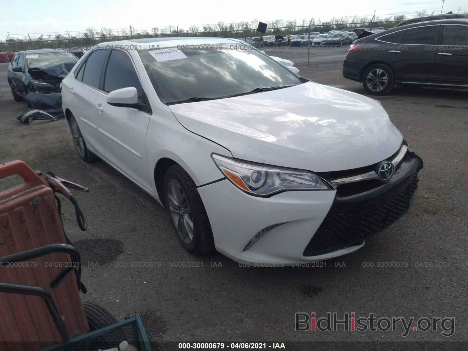 Photo 4T1BF1FK4FU089249 - TOYOTA CAMRY 2015