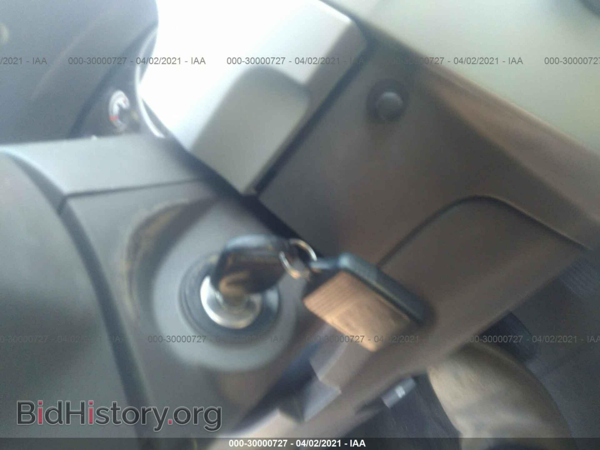 2008 FORD FOCUS - VIN: 1FAHP35N28W280605 - Фото 11