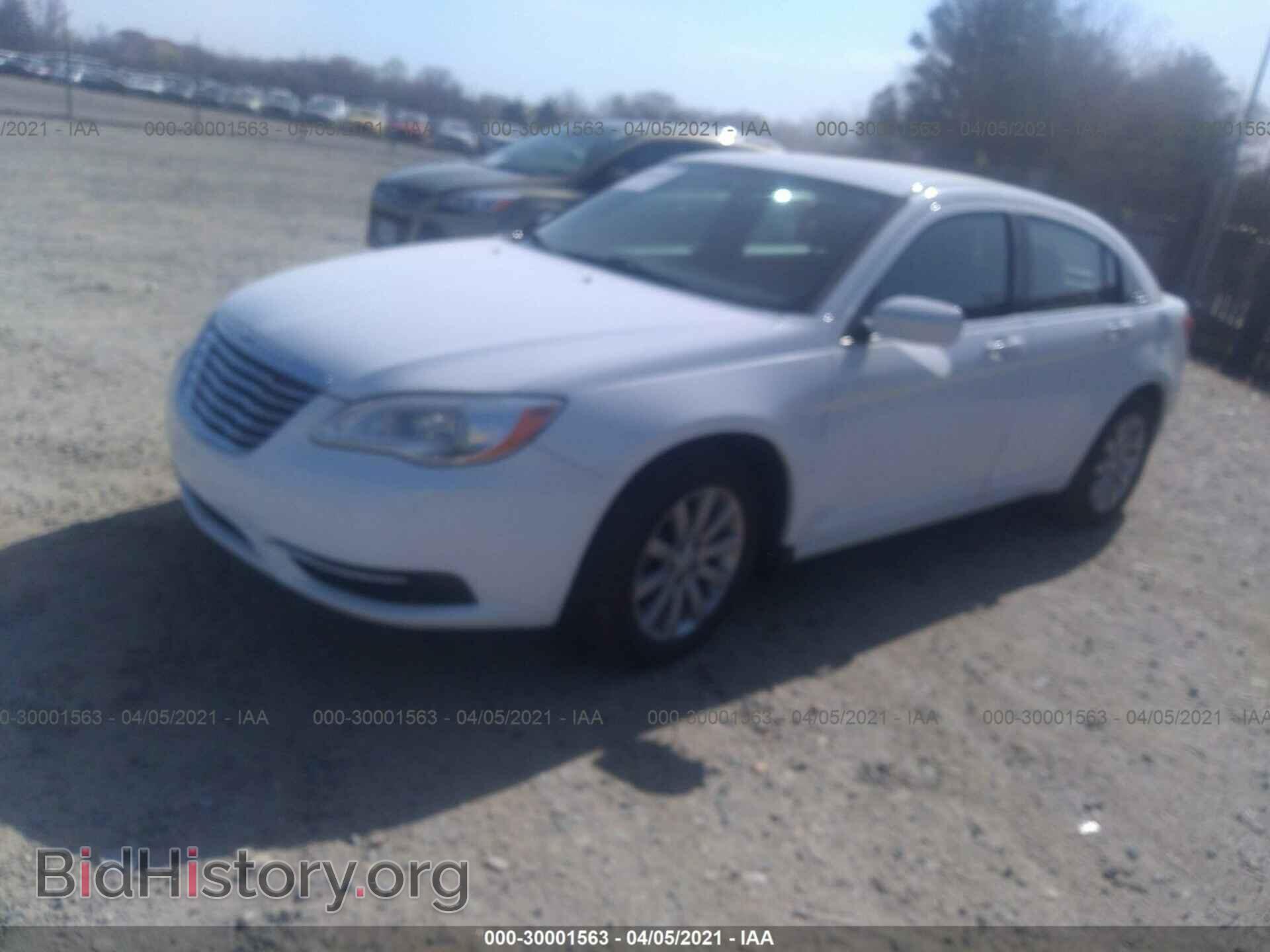 2012 CHRYSLER 200 - VIN: 1C3CCBBB9CN134998 - Фото 2