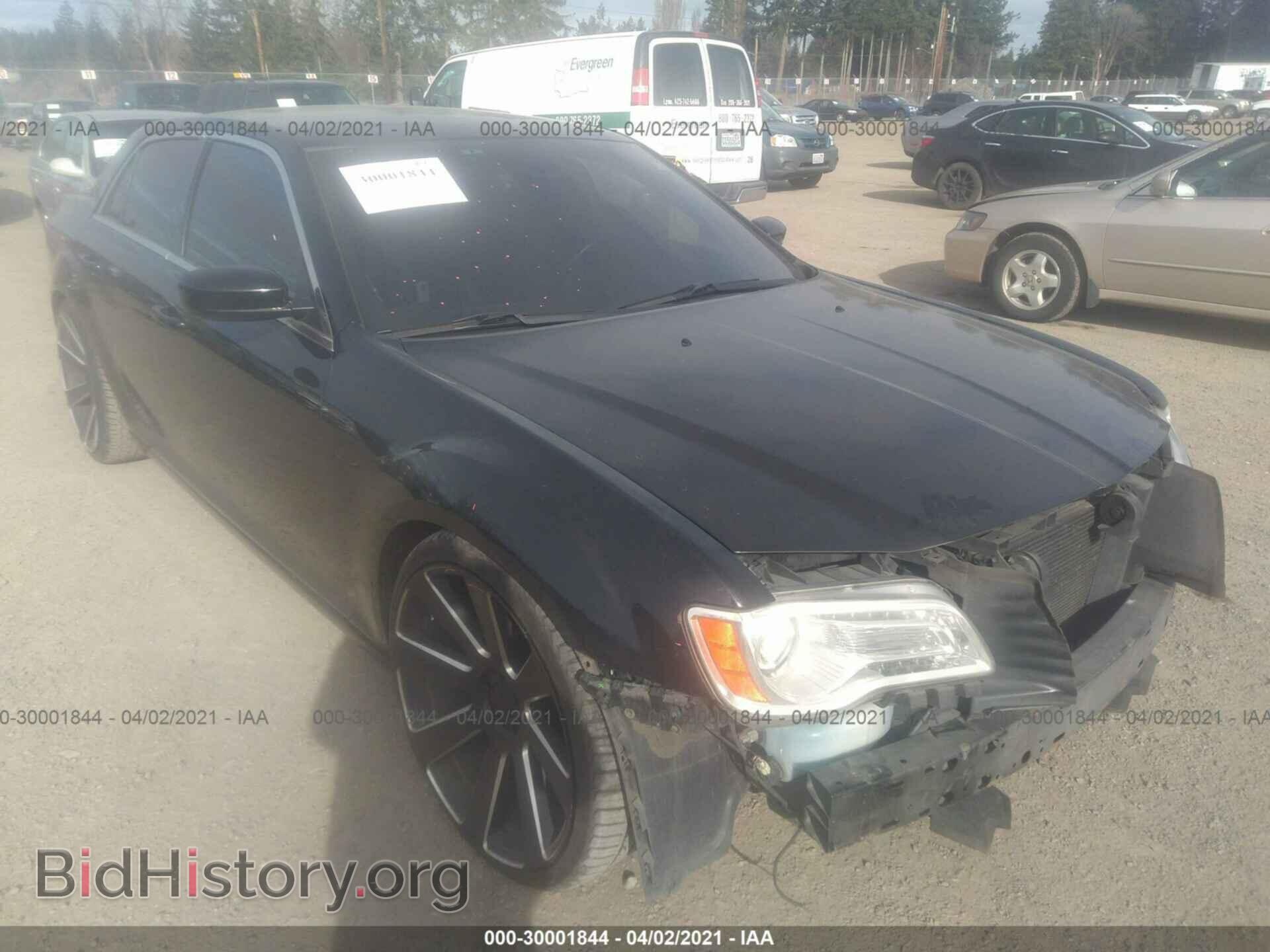 Фотография 2C3CCAAG8DH657043 - CHRYSLER 300 2013