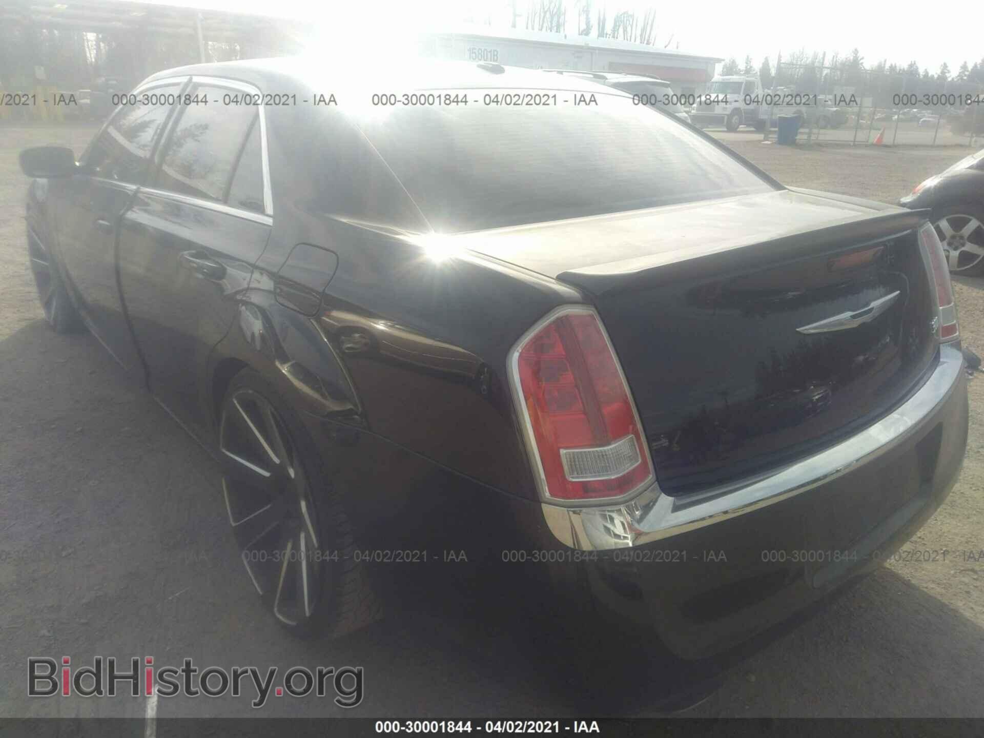 2013 CHRYSLER 300 - VIN: 2C3CCAAG8DH657043 - Фото 3
