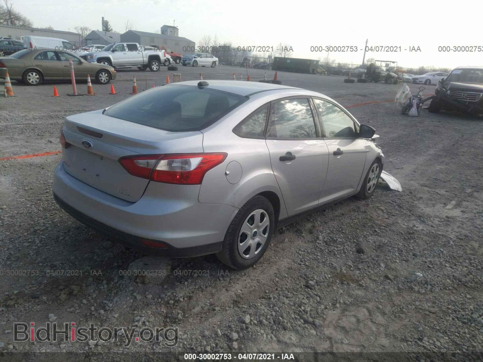 2014 FORD FOCUS - VIN: 1FADP3E21EL370927 - Фото 4