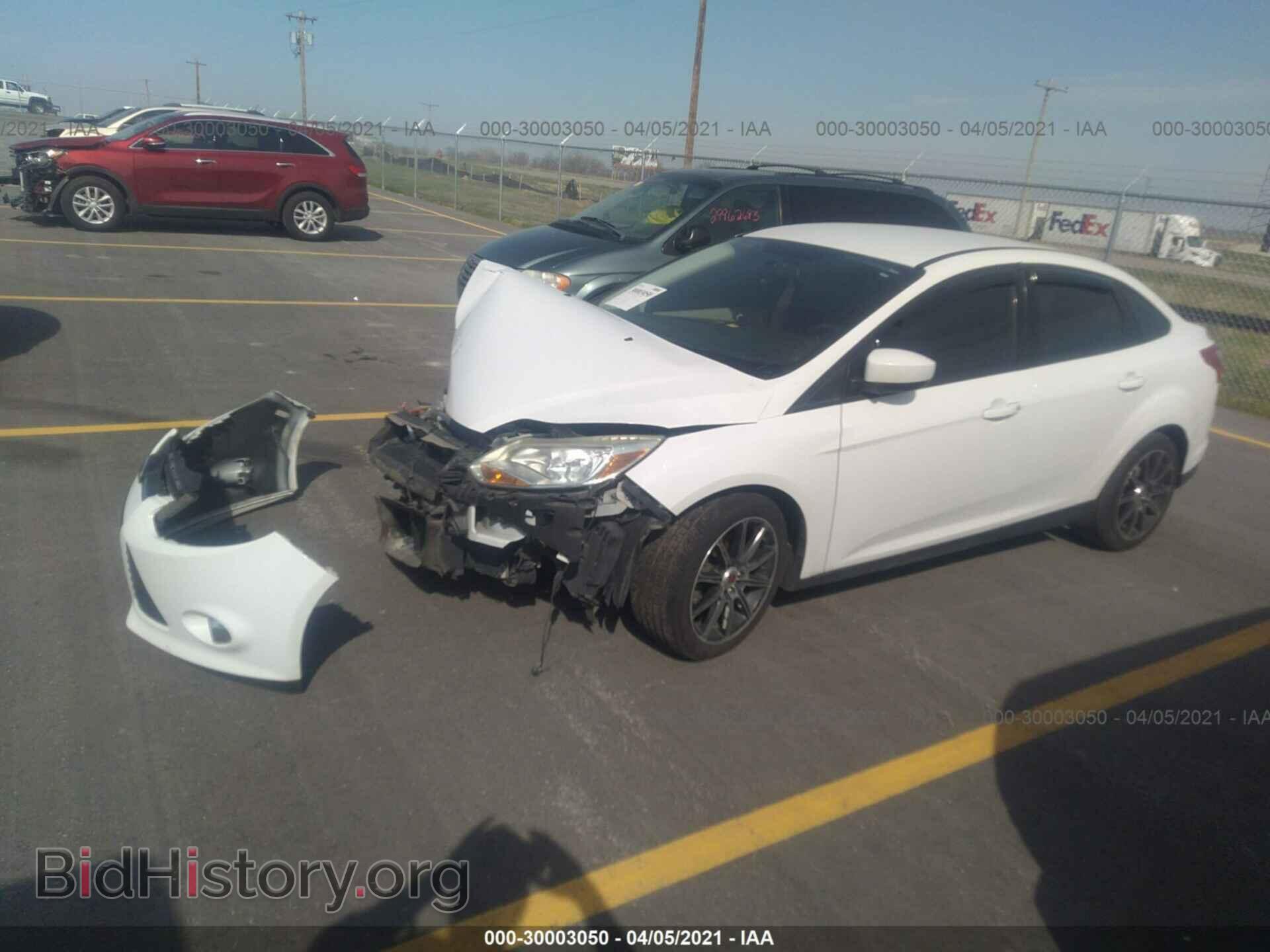 2012 FORD FOCUS - VIN: 1FAHP3F2XCL153924 - Фото 2