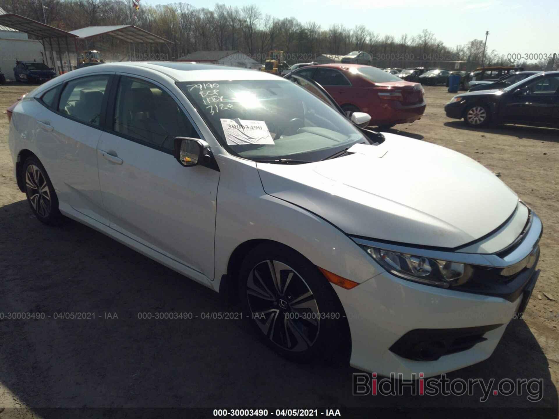 Photo JHMFC1F37JX024831 - HONDA CIVIC SEDAN 2018