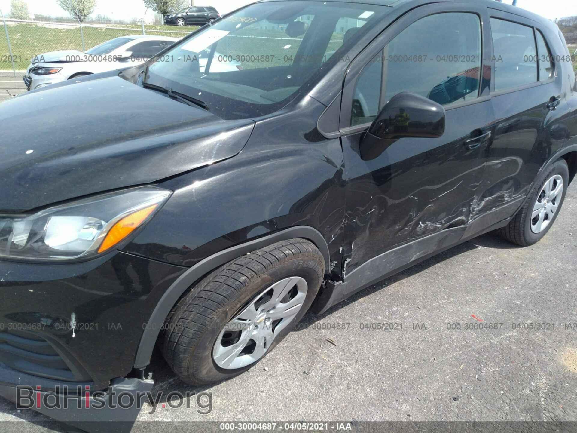 2017 CHEVROLET TRAX - VIN: 3GNCJKSB1HL245643 - Фото 6