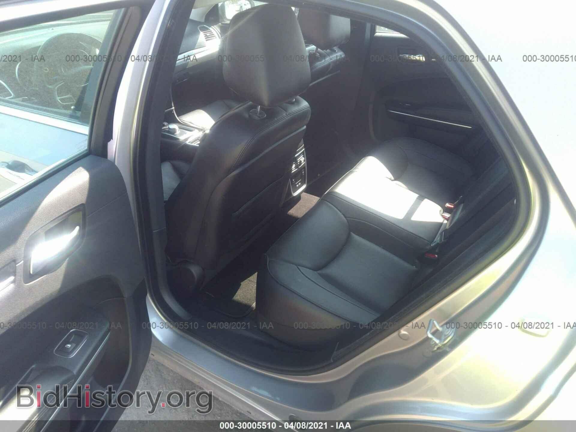 2018 CHRYSLER 300 - VIN: 2C3CCAEG2JH267092 - Фото 8