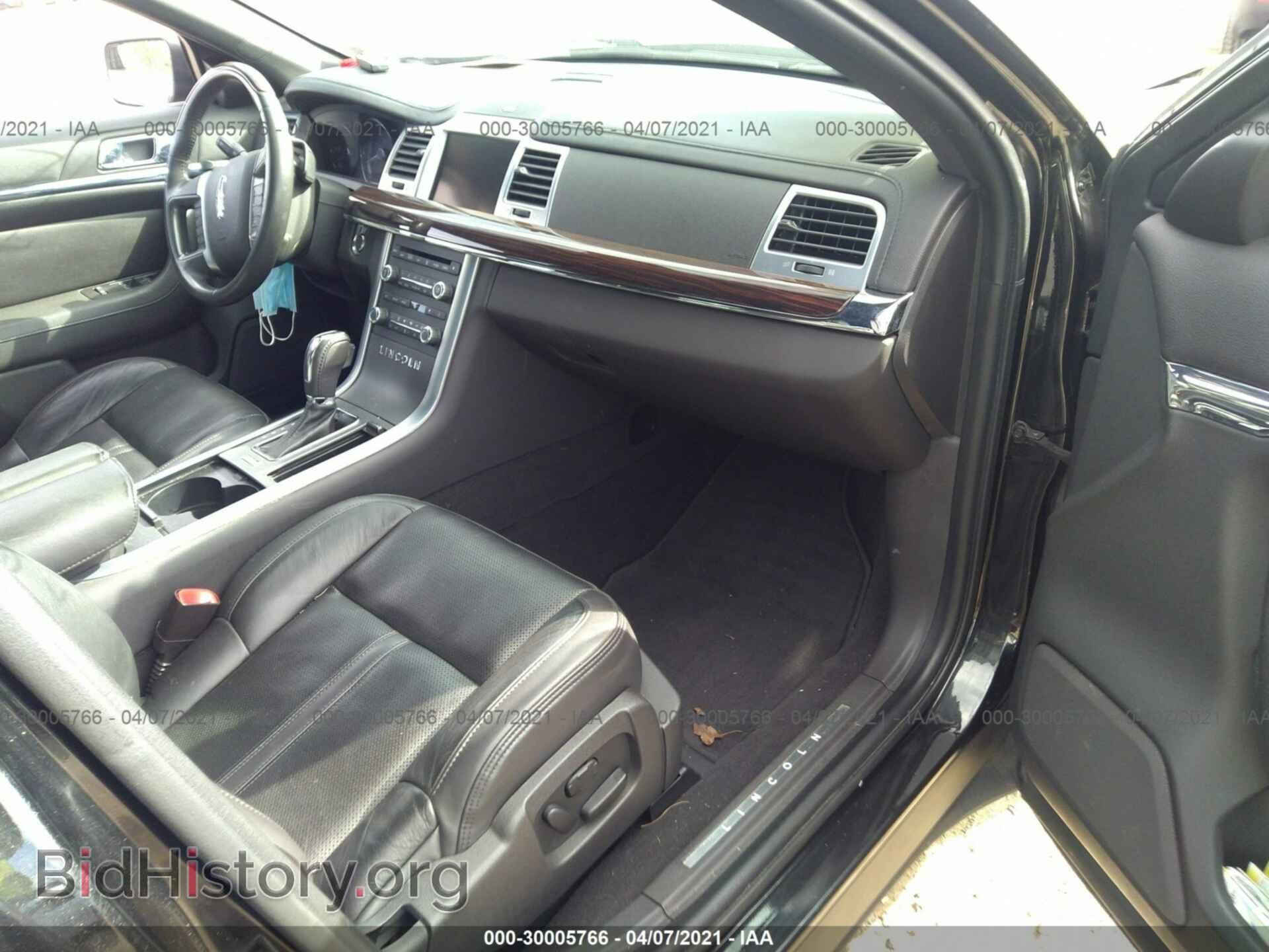 2010 LINCOLN MKS - VIN: 1LNHL9FT4AG614098 - Photo 5