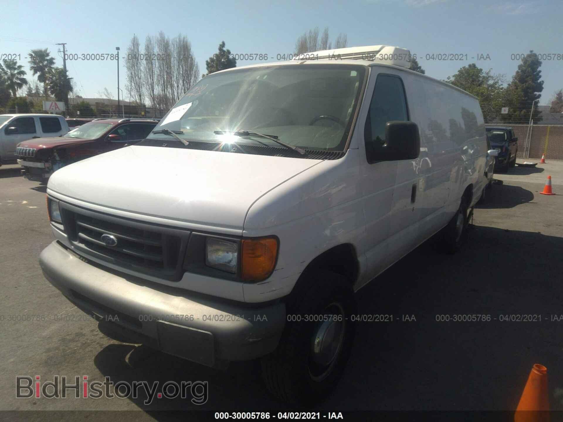 2006 FORD ECONOLINE CARGO VAN - VIN: 1FTSS34L56DB04428 - Photo 2