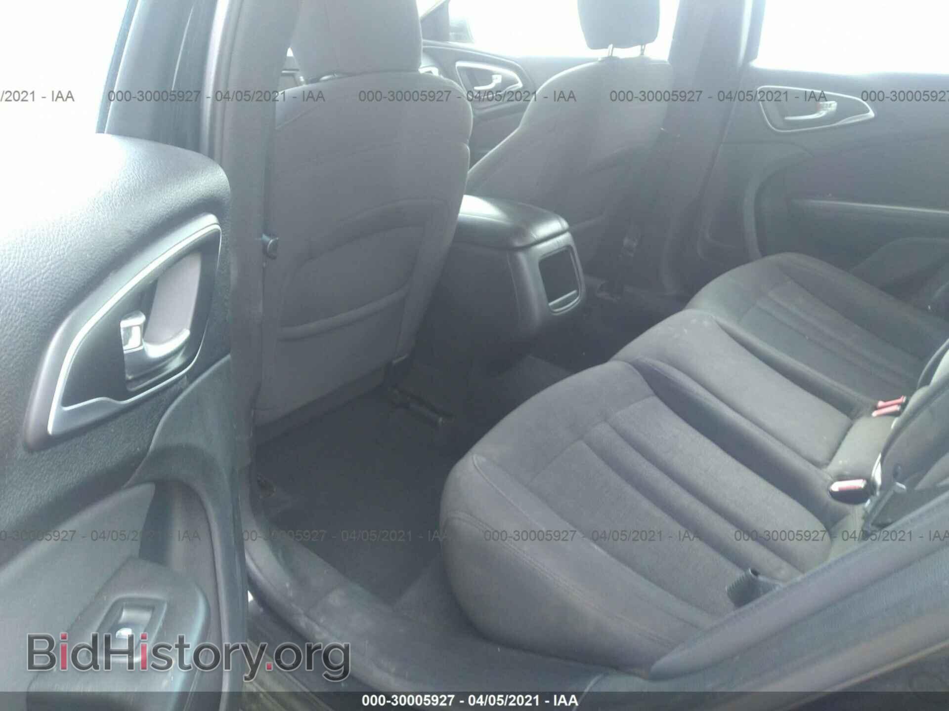 2015 CHRYSLER 200 - VIN: 1C3CCCAB5FN608330 - Фото 8