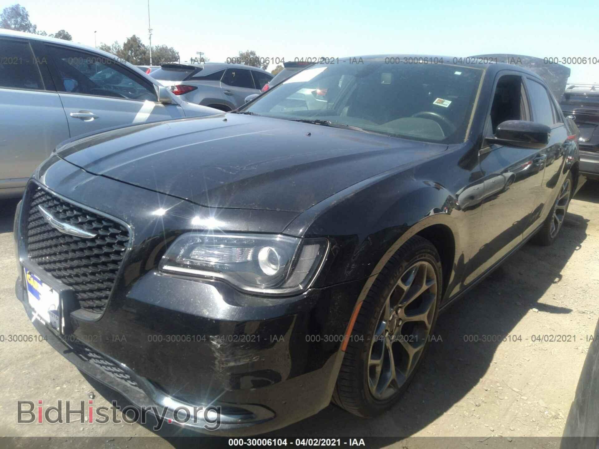2017 CHRYSLER 300 - VIN: 2C3CCABG1HH508123 - Фото 2