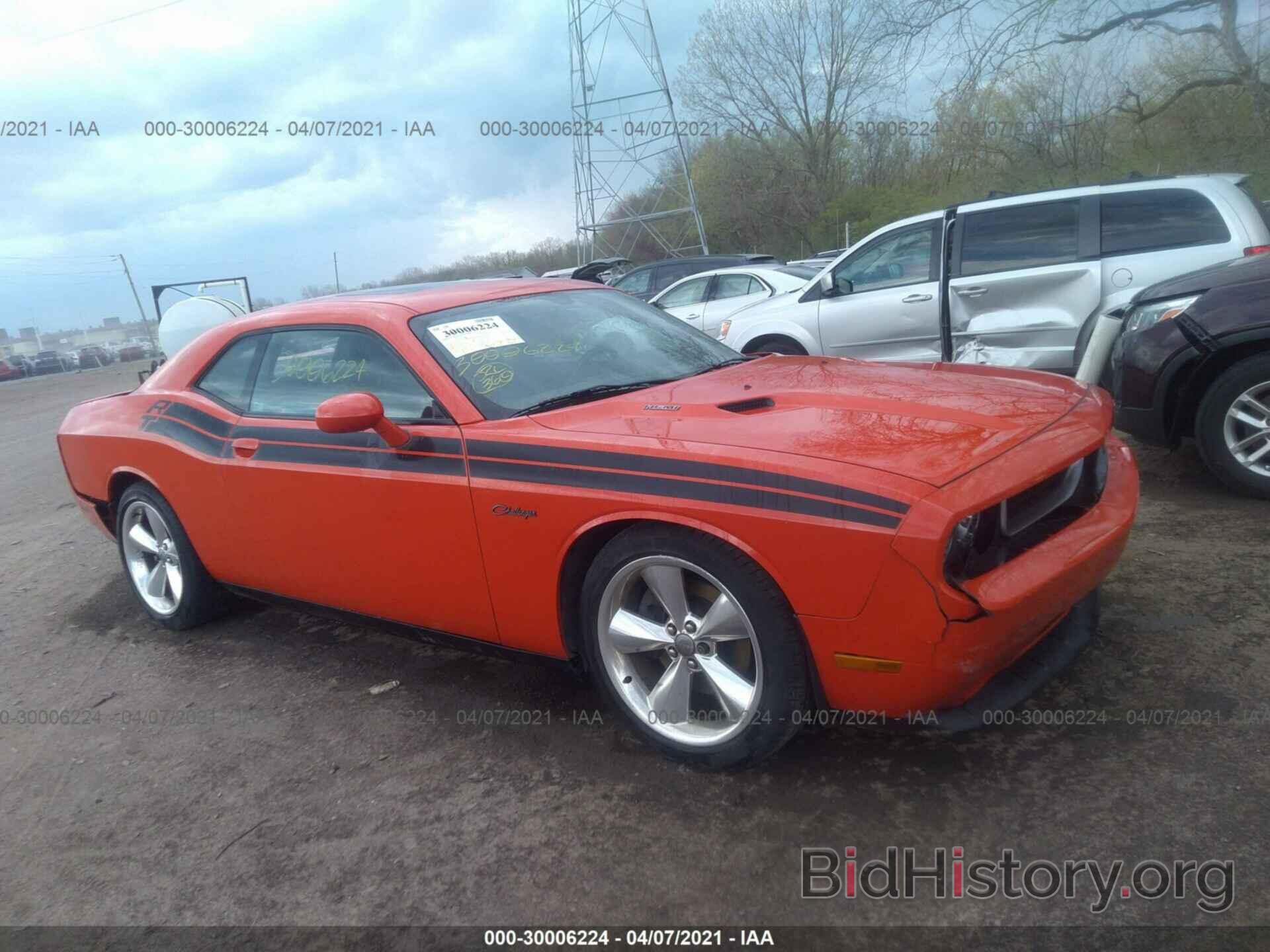 Photo 2C3CDYBTXDH733976 - DODGE CHALLENGER 2013