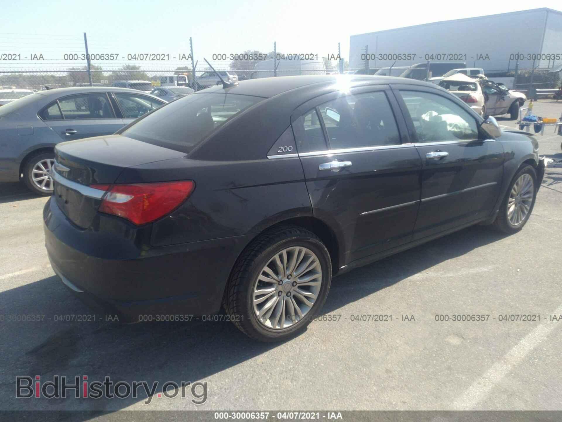 2012 CHRYSLER 200 - VIN: 1C3CCBCB7CN166878 - Фото 4