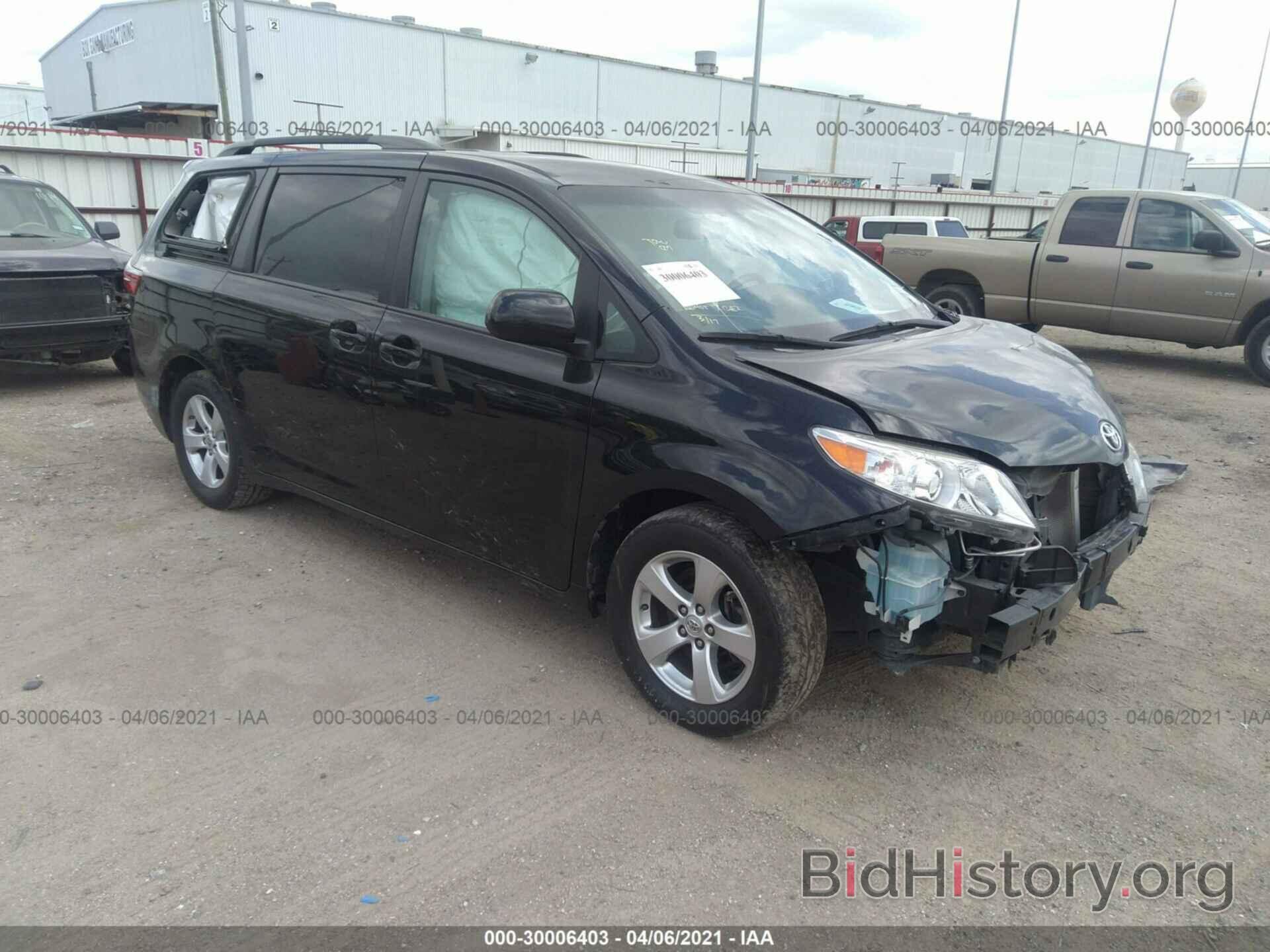 Photo 5TDKK3DC0GS760090 - TOYOTA SIENNA 2016