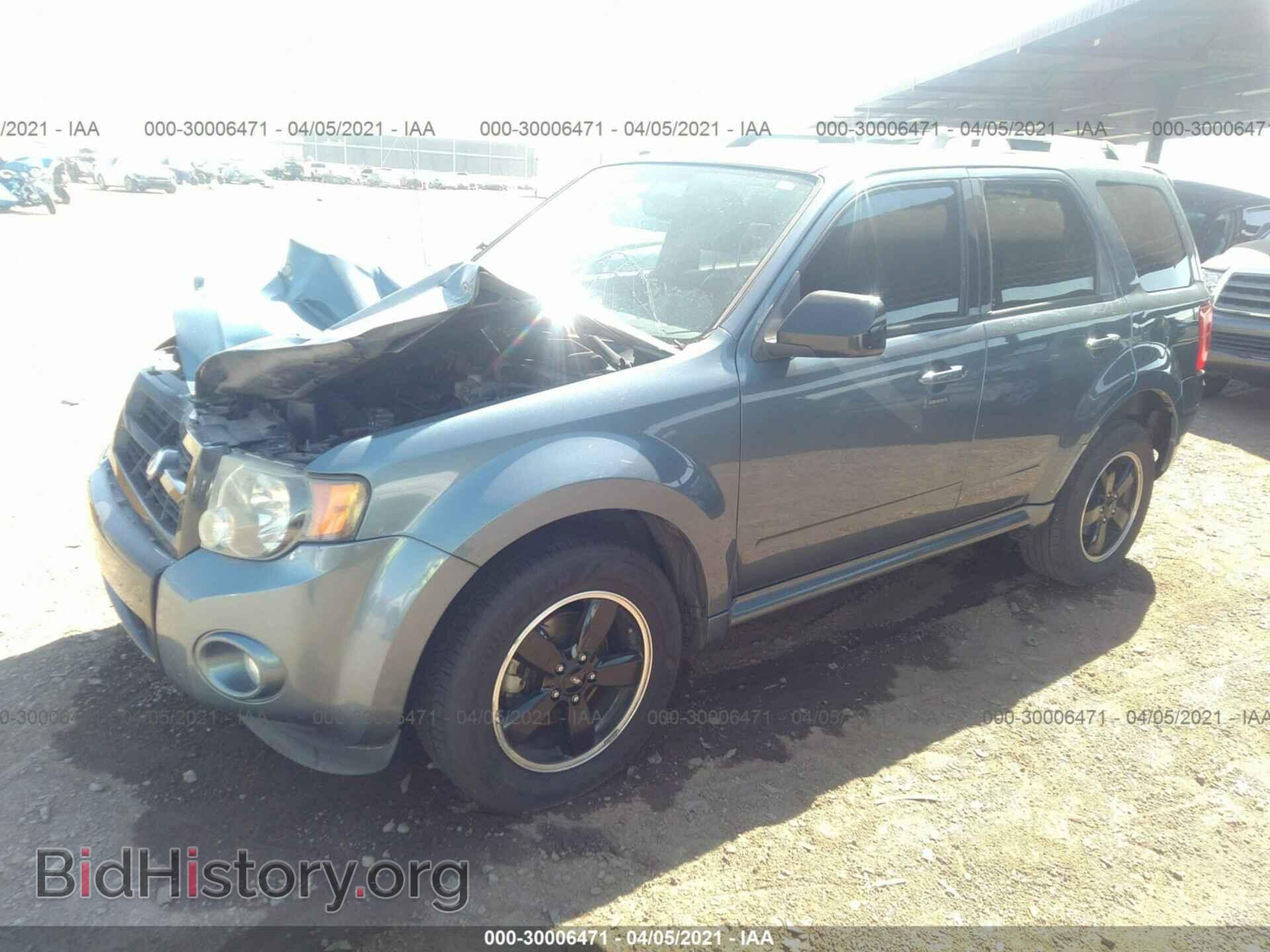 2011 FORD ESCAPE - VIN: 1FMCU0DG2BKC04861 - Photo 2