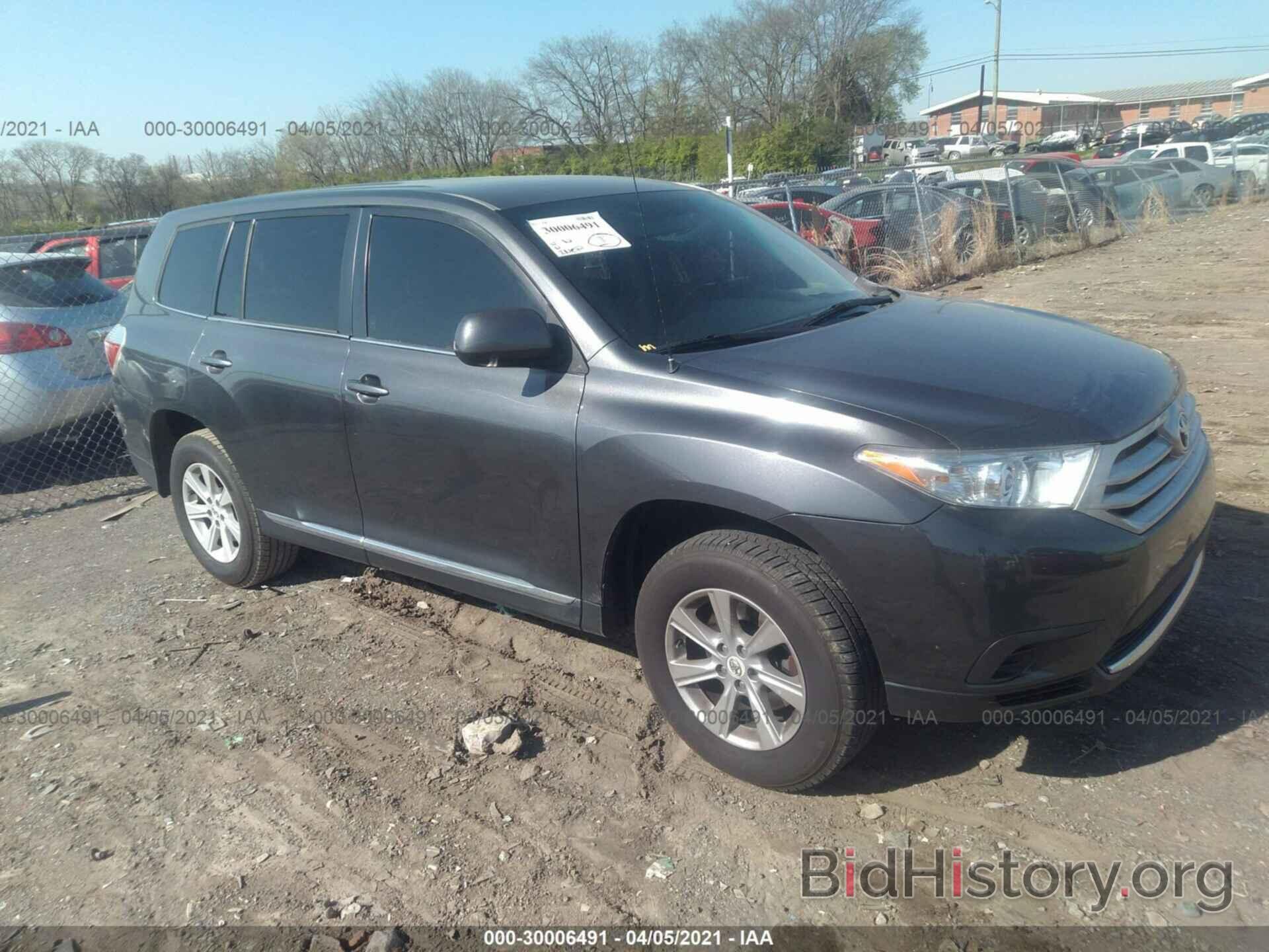 Photo 5TDZK3EH9BS046413 - TOYOTA HIGHLANDER 2011