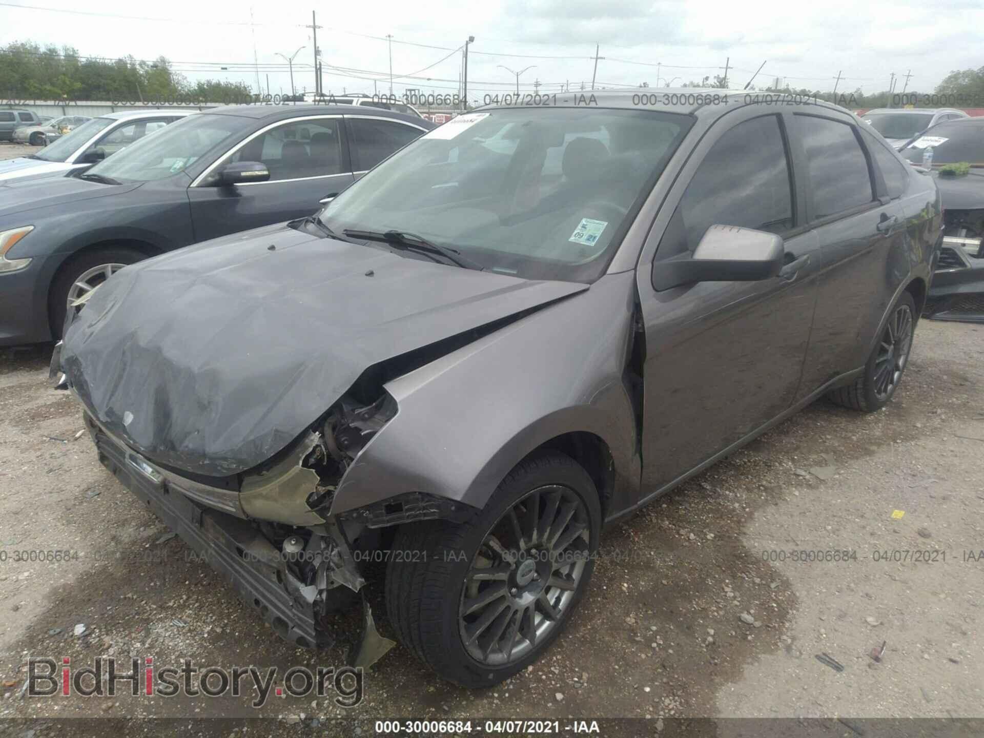 2011 FORD FOCUS - VIN: 1FAHP3GN9BW153371 - Photo 2