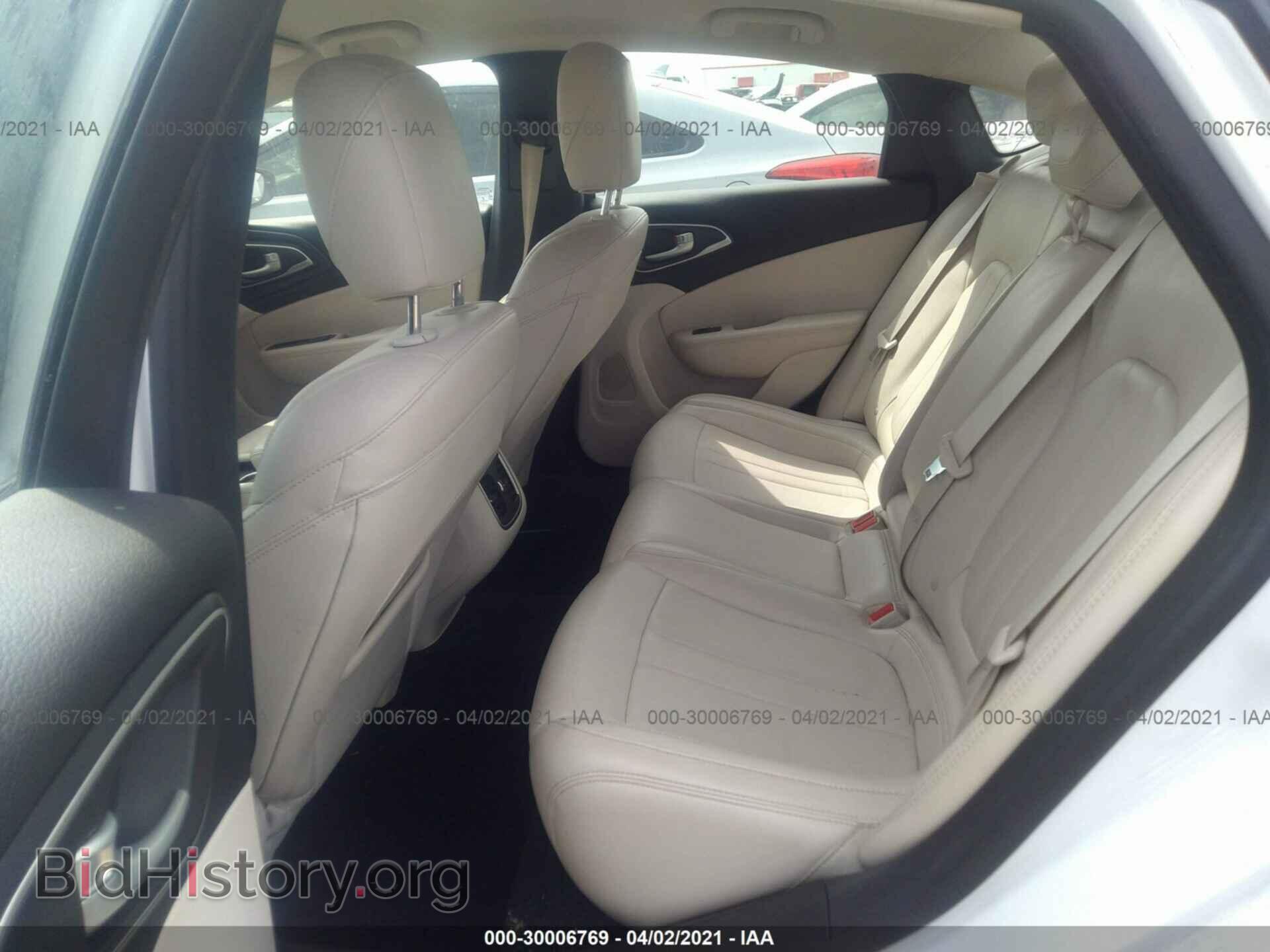 2016 CHRYSLER 200 - VIN: 1C3CCCAB3GN178542 - Фото 8
