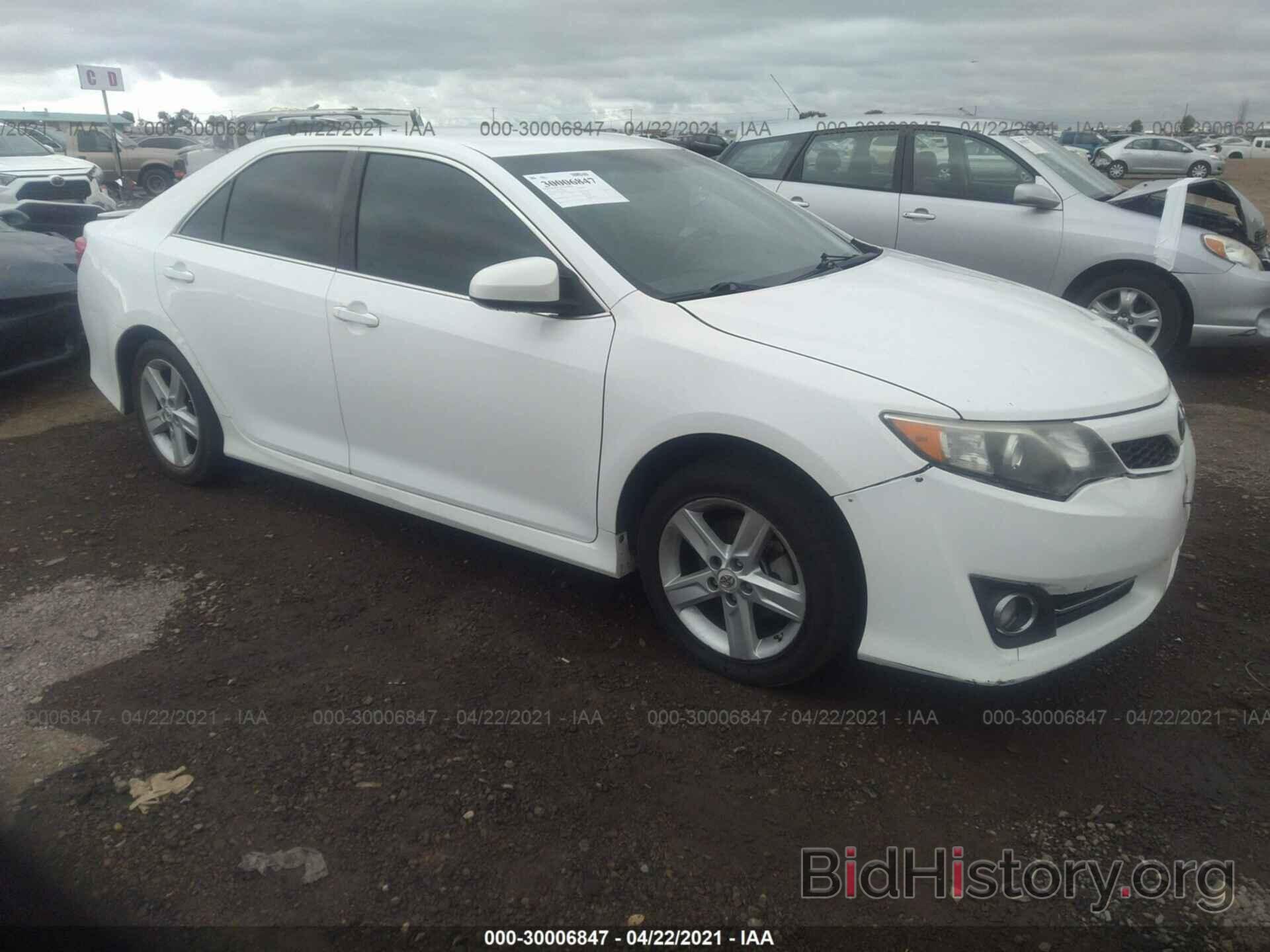 Photo 4T1BF1FK2EU439461 - TOYOTA CAMRY 2014