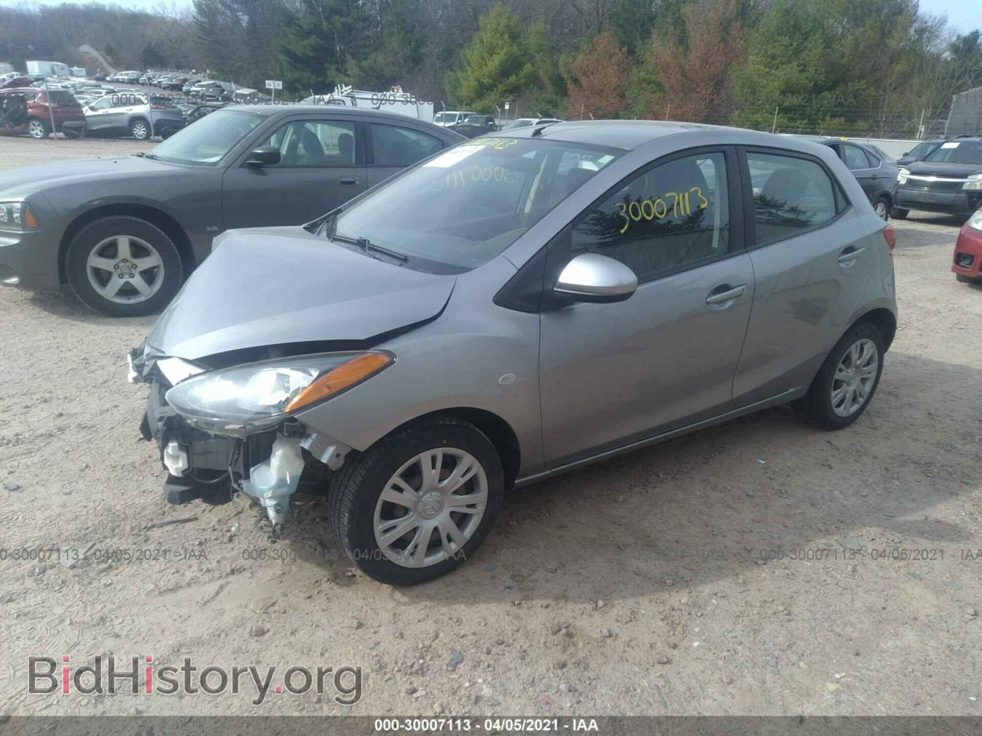 2014 MAZDA MAZDA2 - VIN: JM1DE1KZ0E0186506 - Фото 2