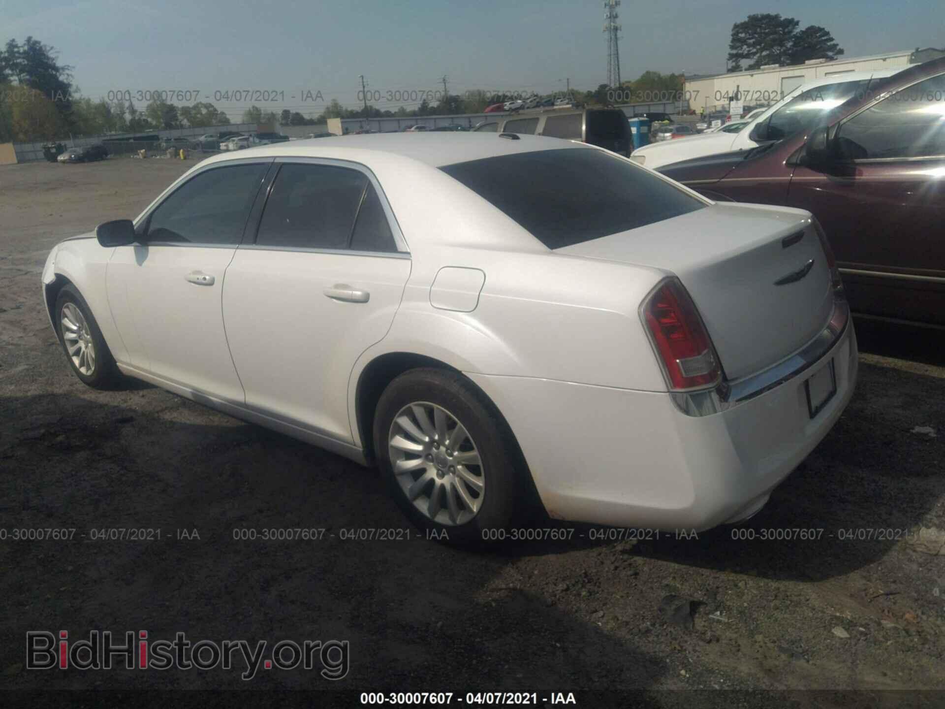 2013 CHRYSLER 300 - VIN: 2C3CCAAG1DH707829 - Фото 3