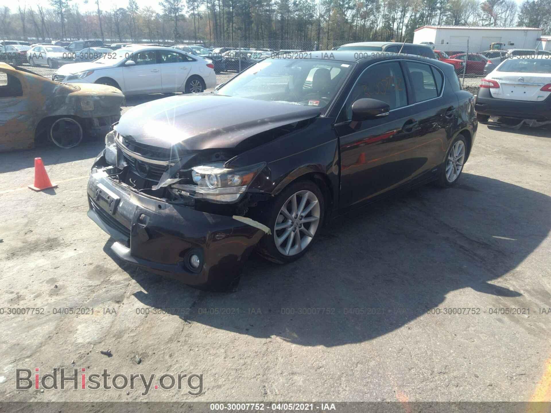 2011 LEXUS CT 200H - VIN: JTHKD5BHXB2011414 - Фото 2