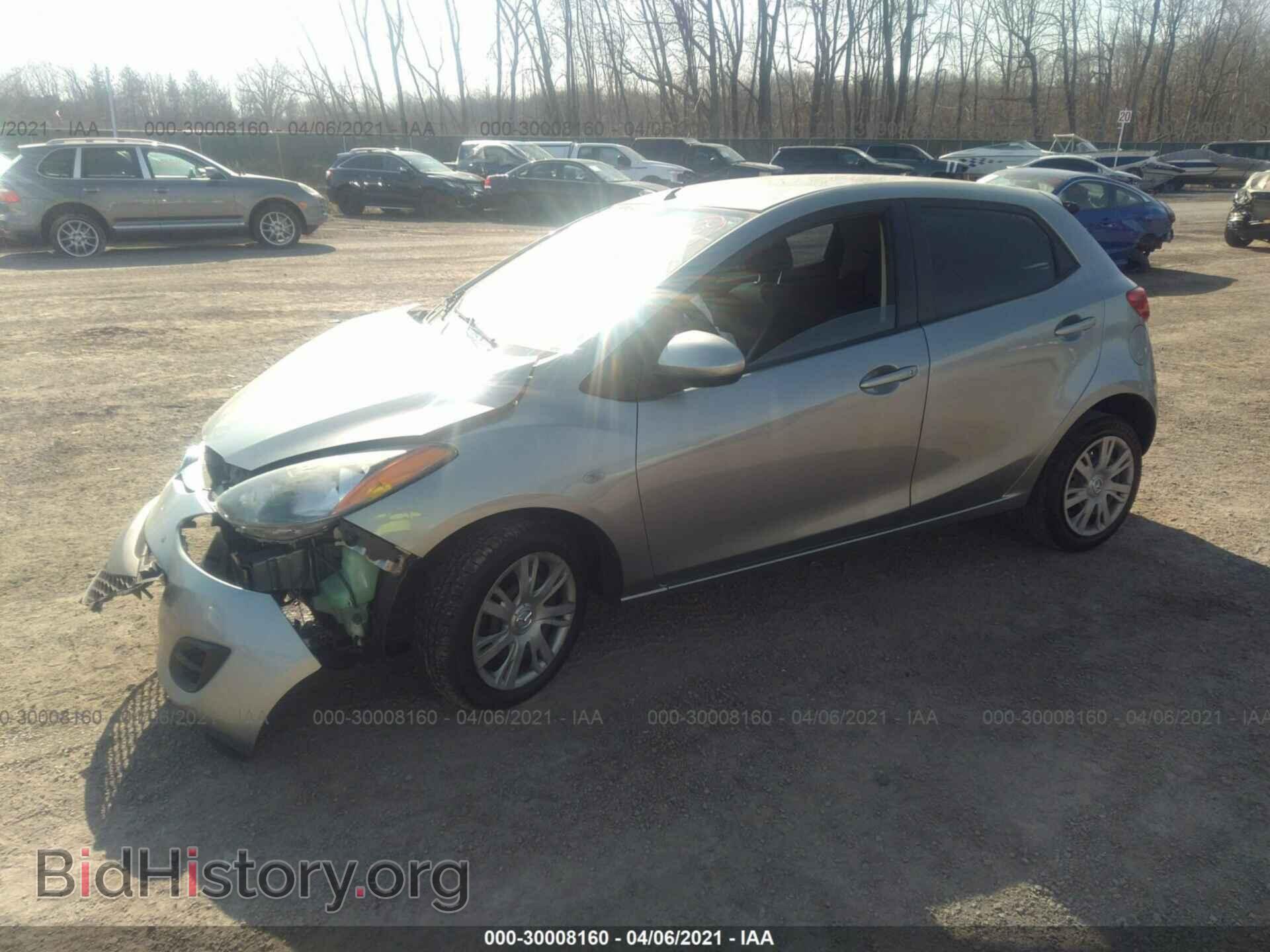 2014 MAZDA MAZDA2 - VIN: JM1DE1KZ9E0171731 - Фото 2