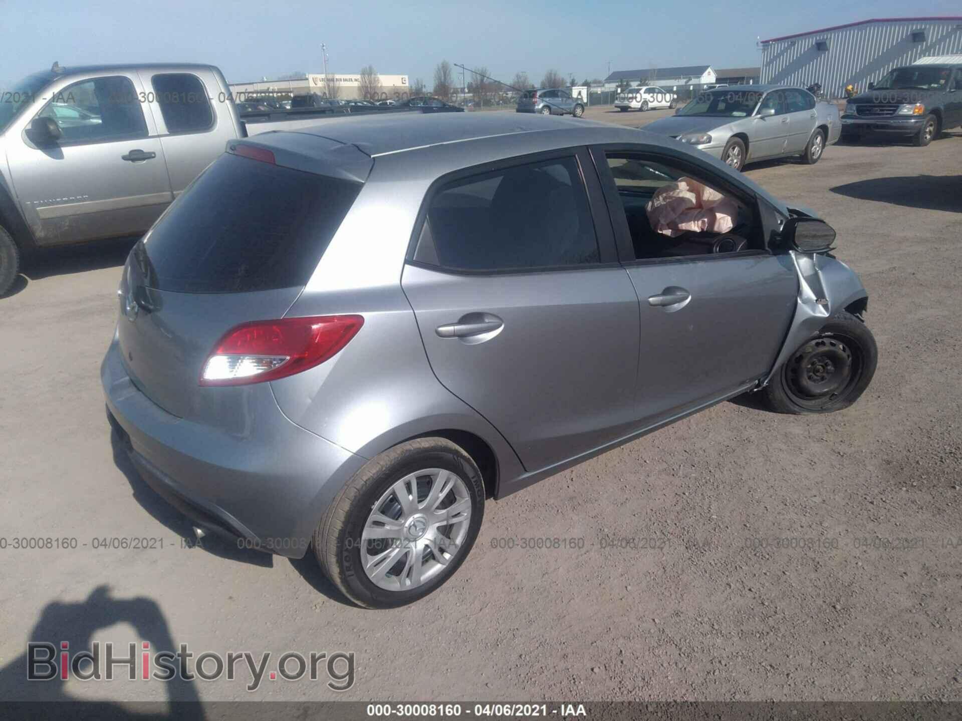 2014 MAZDA MAZDA2 - VIN: JM1DE1KZ9E0171731 - Фото 4