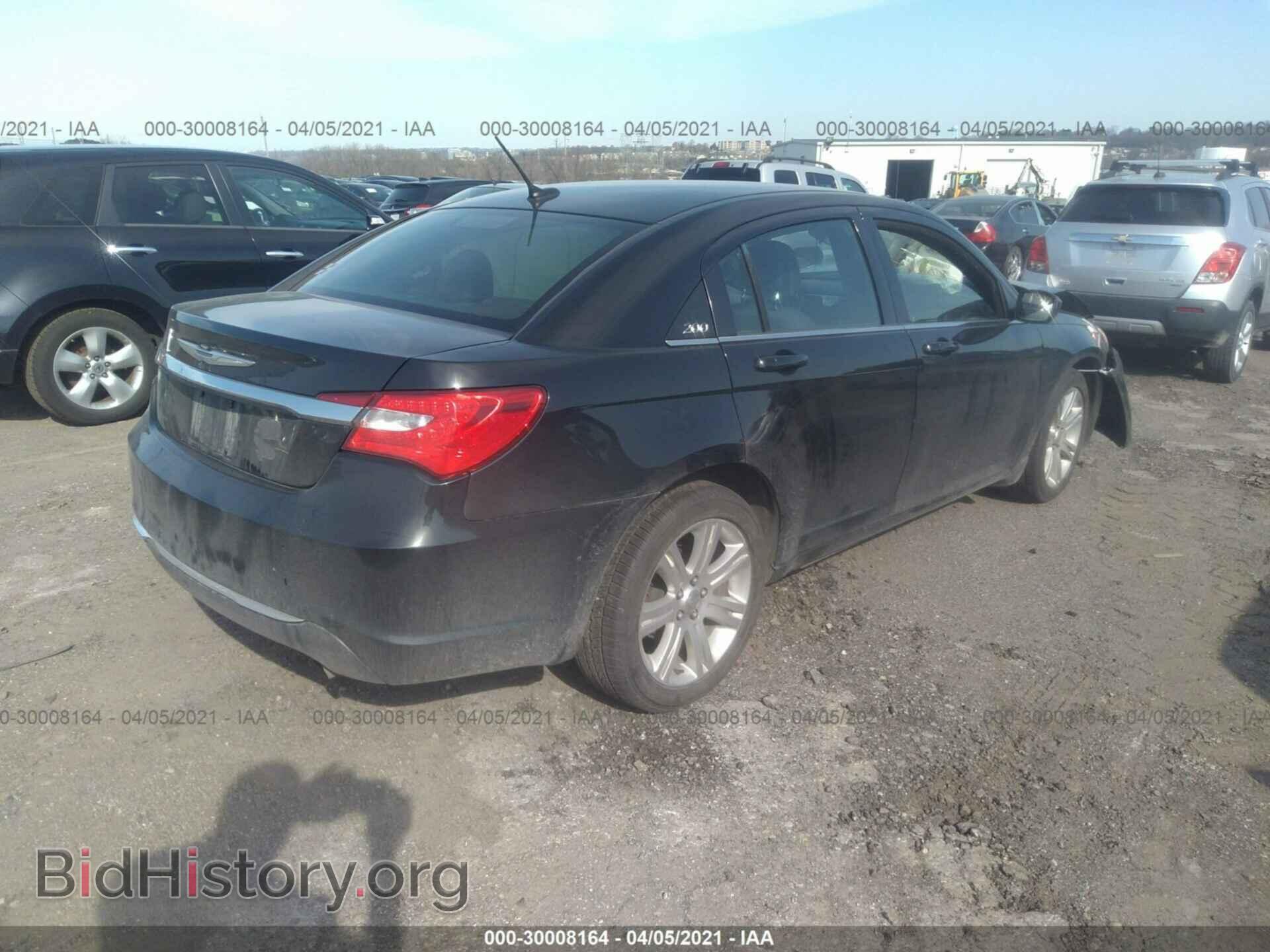 2012 CHRYSLER 200 - VIN: 1C3CCBAB9CN178923 - Photo 4