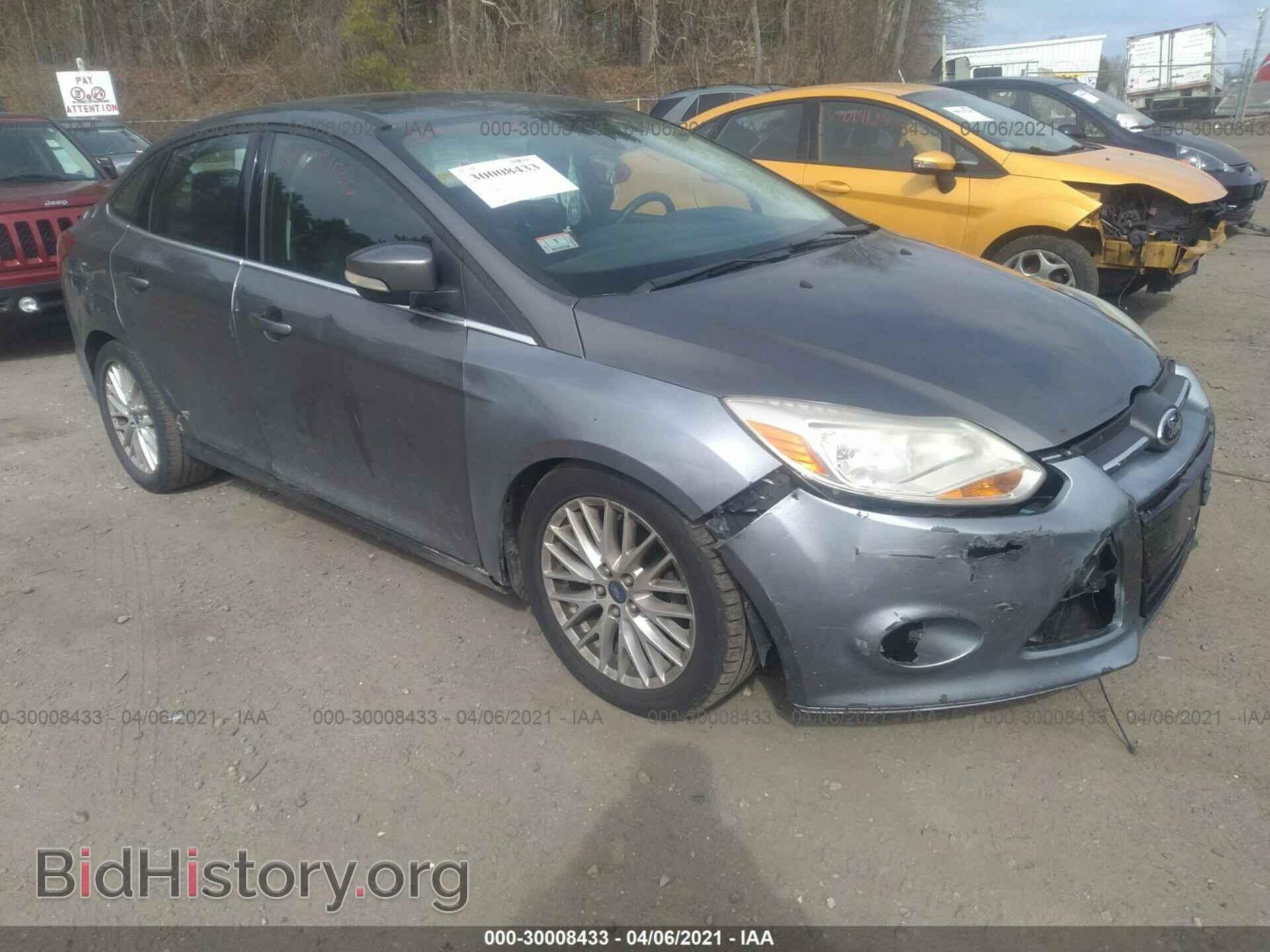 Photo 1FAHP3H27CL425679 - FORD FOCUS 2012