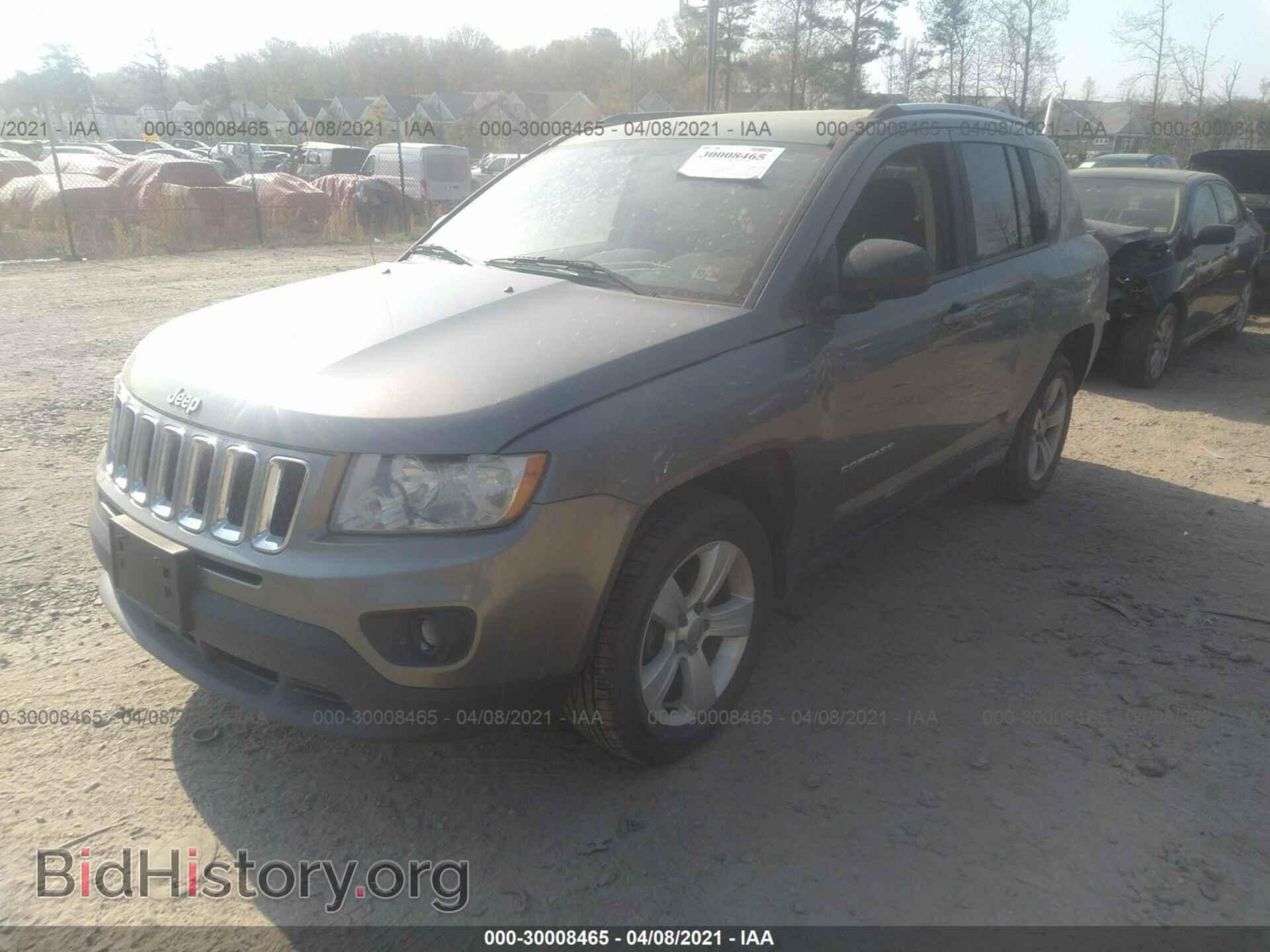 2013 JEEP COMPASS - VIN: 1C4NJDBB2DD228704 - Photo 2