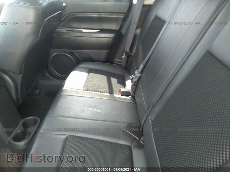 2014 Jeep COMPASS (VIN 1C4NJDEB1ED760359) — photo 8 of 11