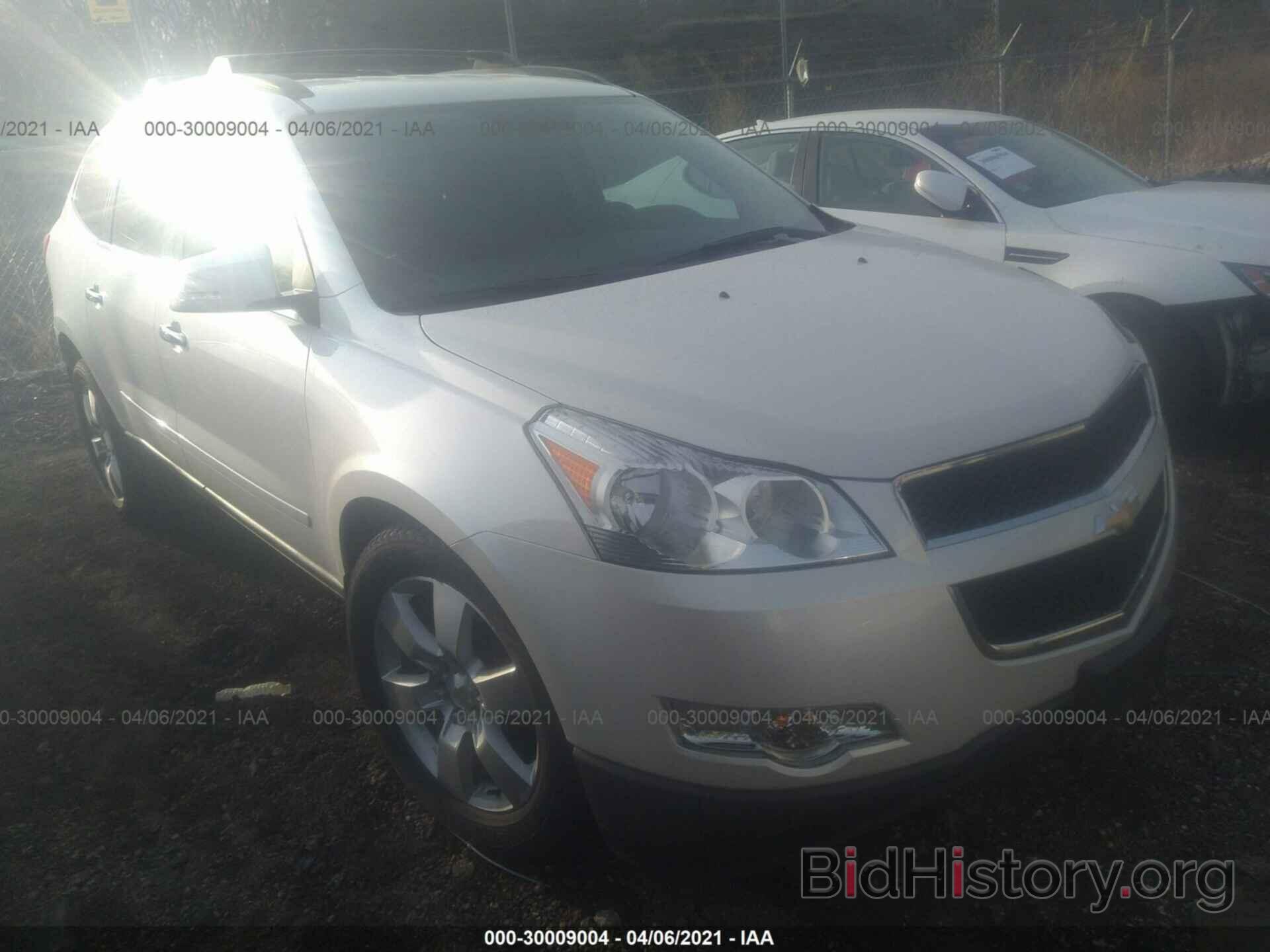 Photo 1GNKVGED8CJ409156 - CHEVROLET TRAVERSE 2012