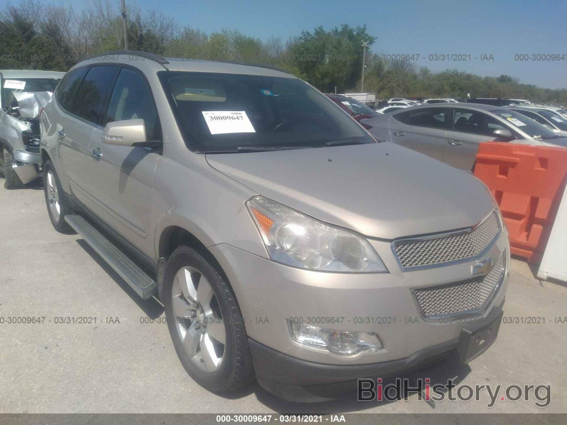 Фотография 1GNKRLED8BJ147442 - CHEVROLET TRAVERSE 2011