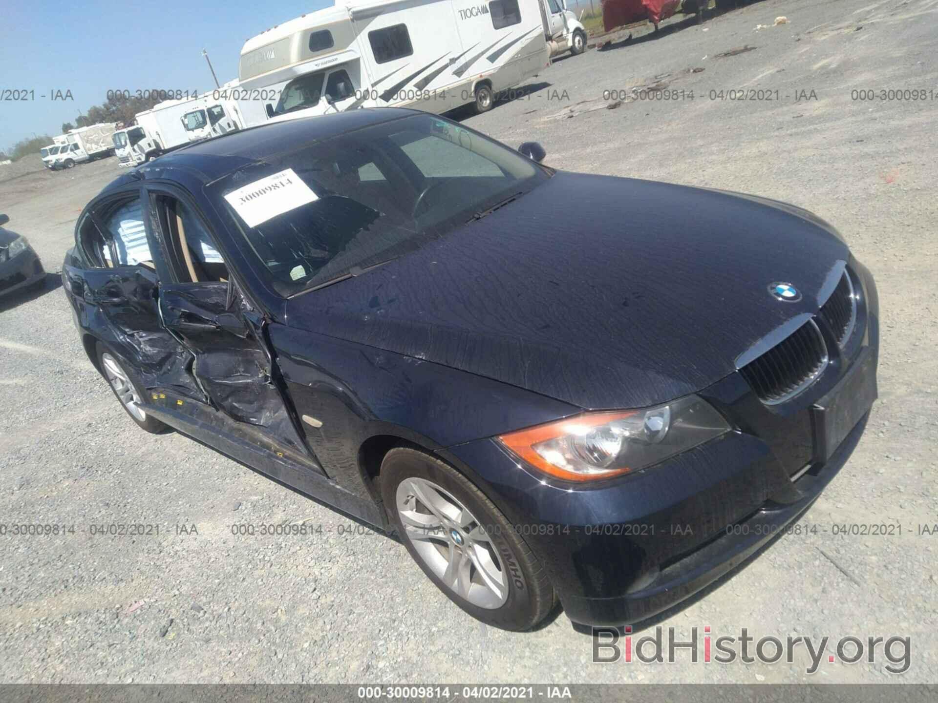 Photo WBAVC53508F008221 - BMW 3 SERIES 2008