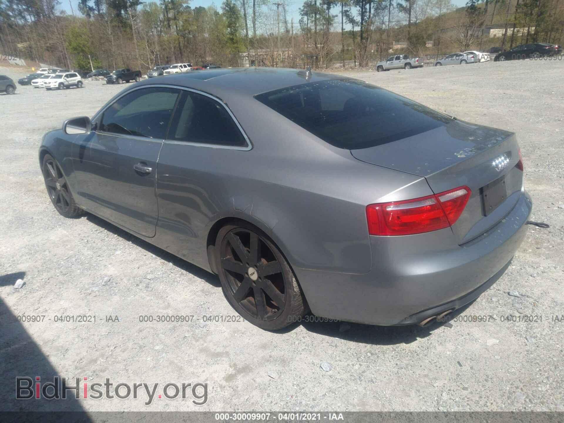 2010 AUDI A5 - VIN: WAUCFAFR9AA010641 - Фото 3
