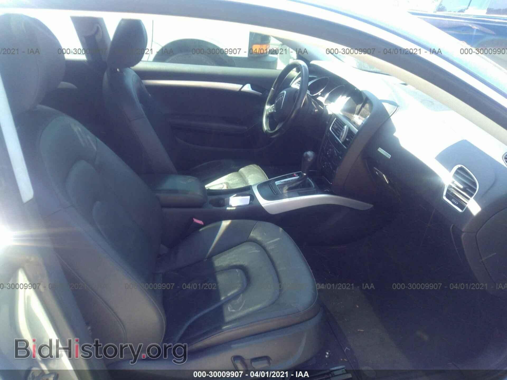2010 AUDI A5 - VIN: WAUCFAFR9AA010641 - Фото 5