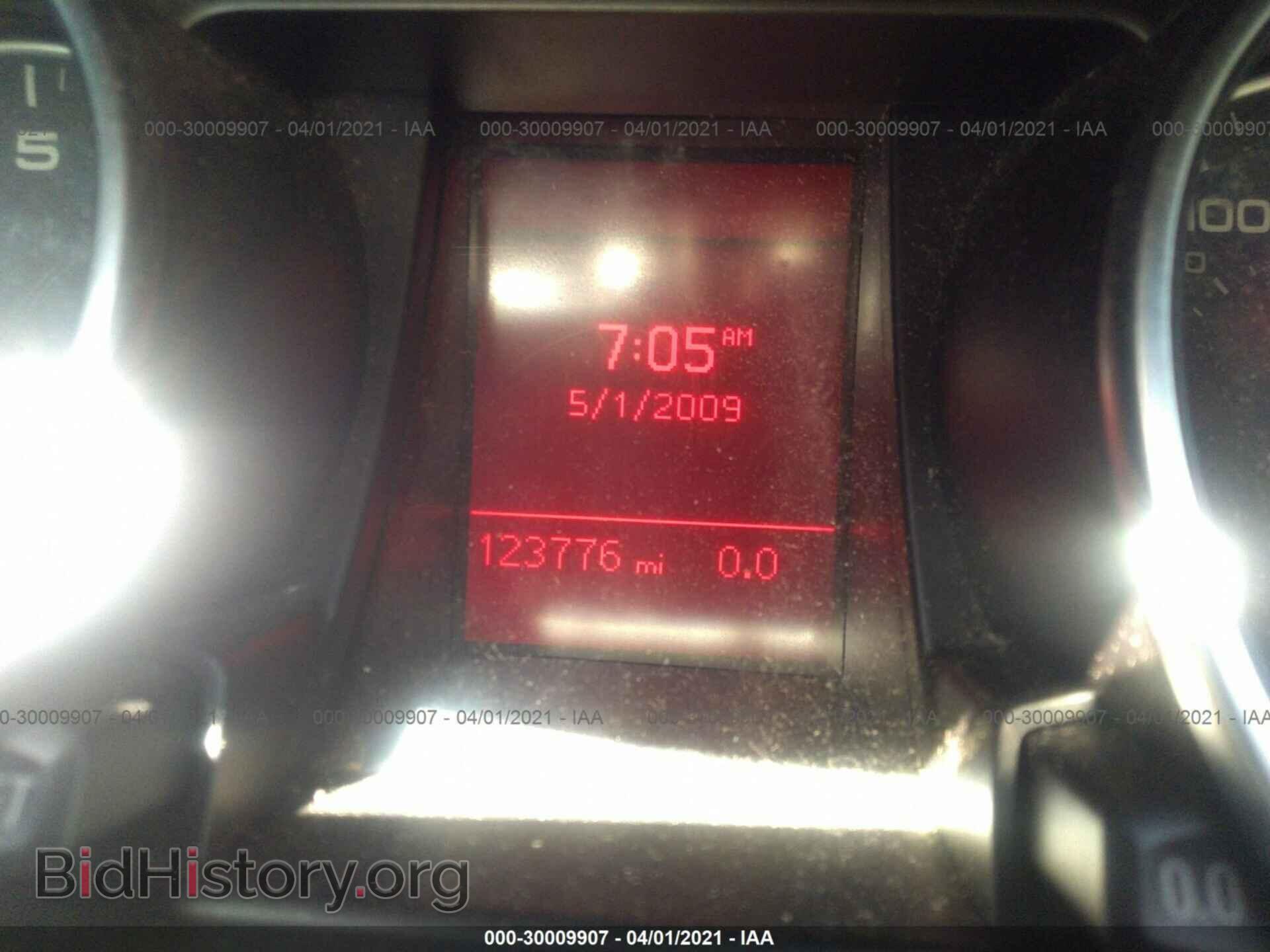2010 AUDI A5 - VIN: WAUCFAFR9AA010641 - Фото 7