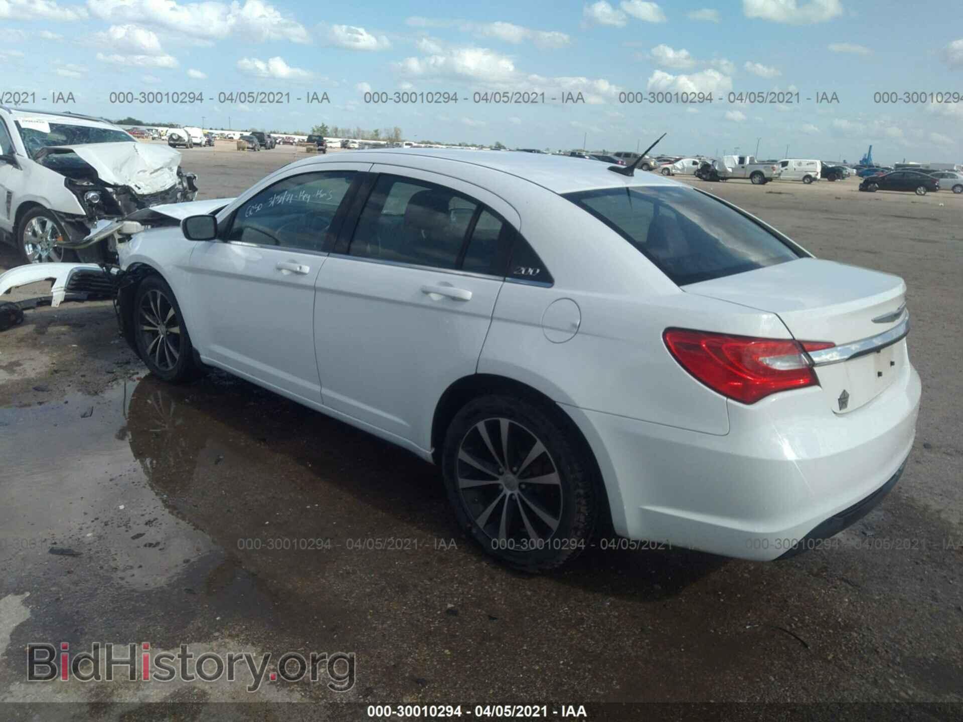 2013 CHRYSLER 200 - VIN: 1C3CCBBB9DN736205 - Фото 3