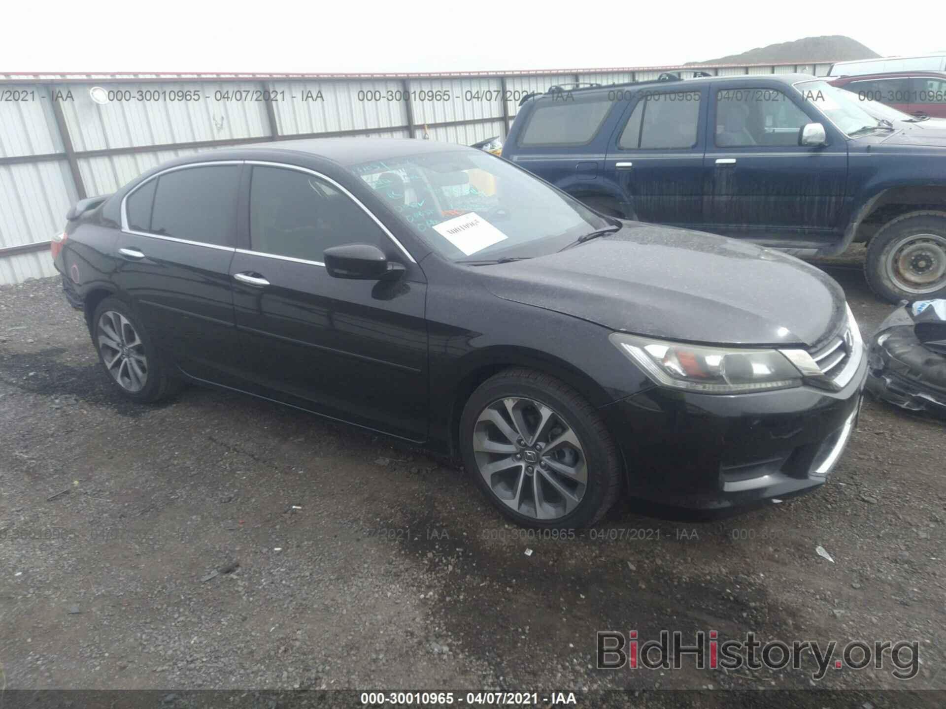 Photo 1HGCR2F30DA072317 - HONDA ACCORD SDN 2013