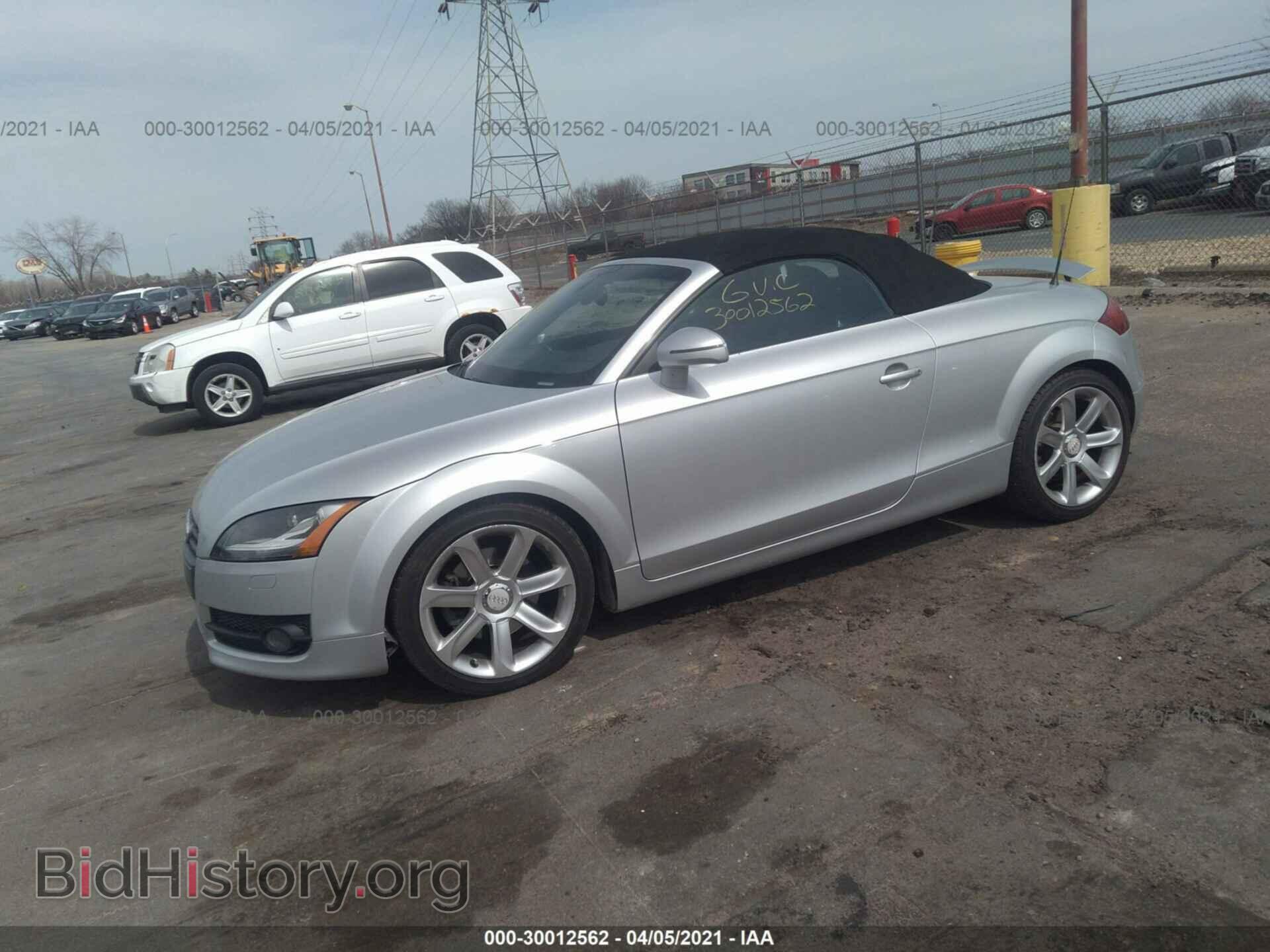 2008 AUDI TT - VIN: TRUMF38J181001734 - Фото 2