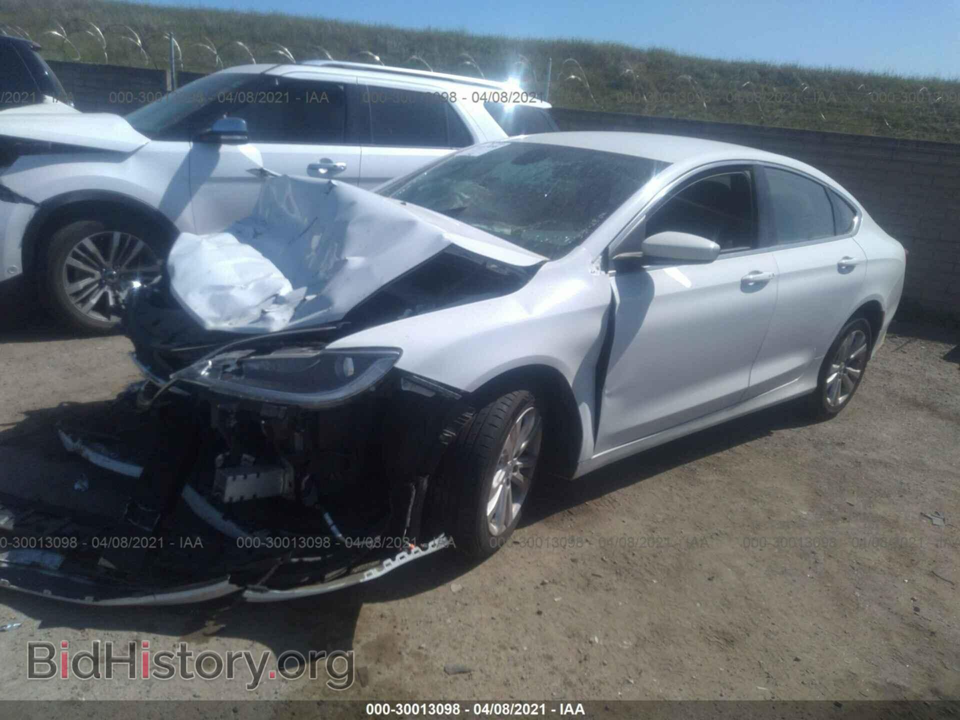 2015 CHRYSLER 200 - VIN: 1C3CCCAB2FN657372 - Фото 2