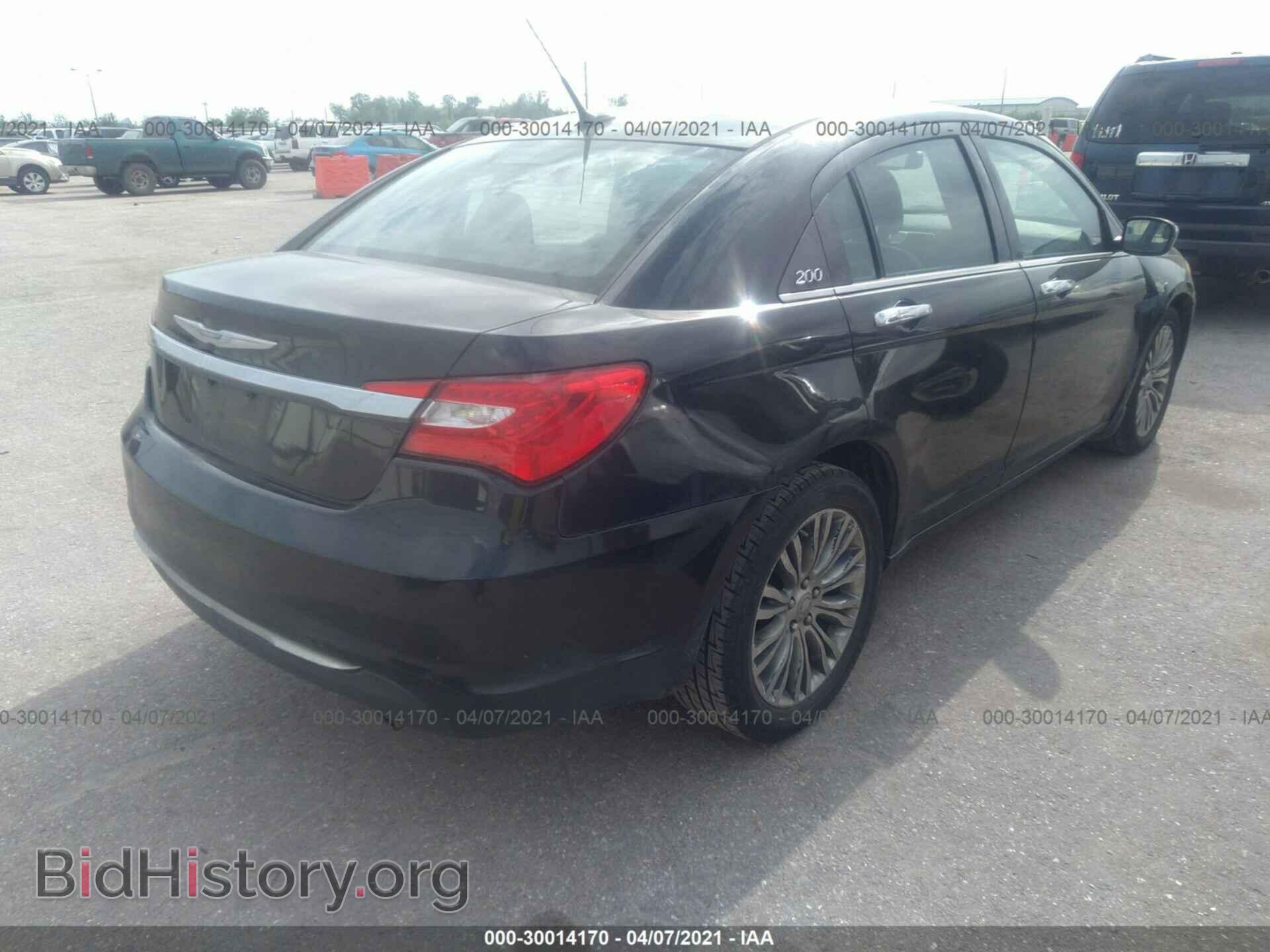 2011 CHRYSLER 200 - VIN: 1C3BC2FG6BN516129 - Фото 4