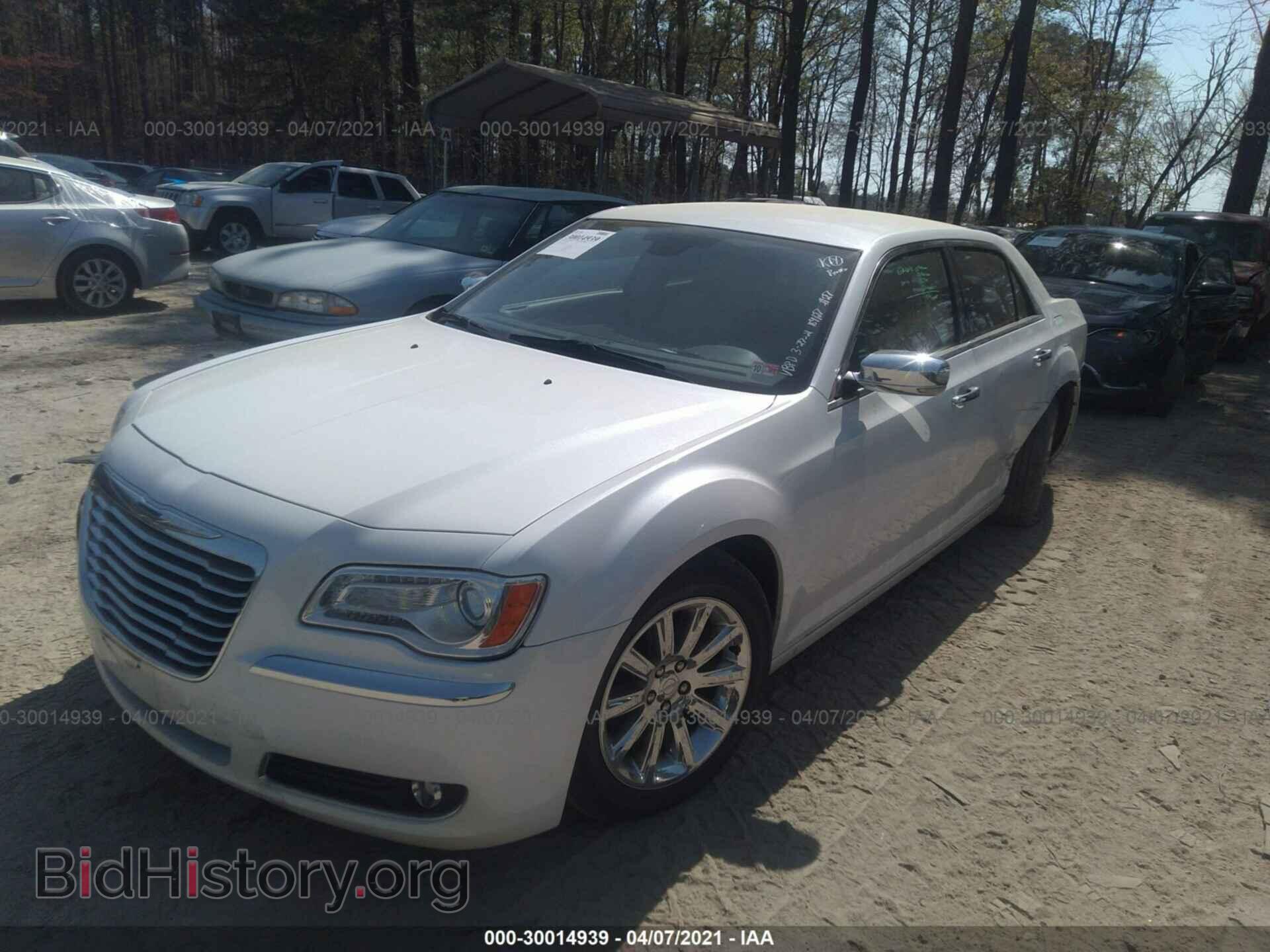 2012 CHRYSLER 300 - VIN: 2C3CCACG4CH138518 - Фото 2