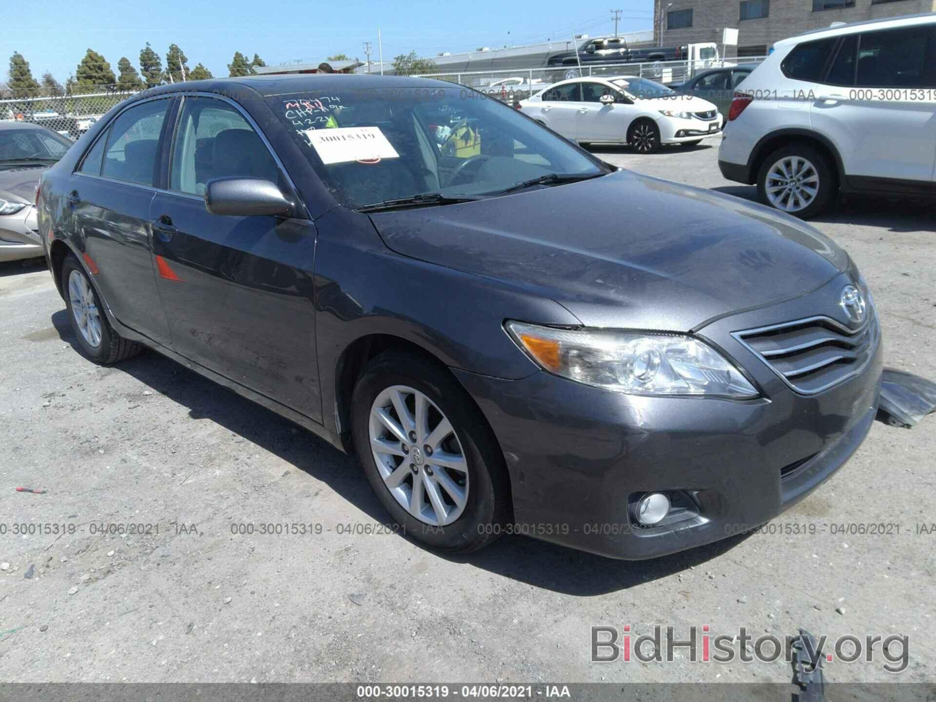 Photo 4T4BF3EK5BR169432 - TOYOTA CAMRY 2011