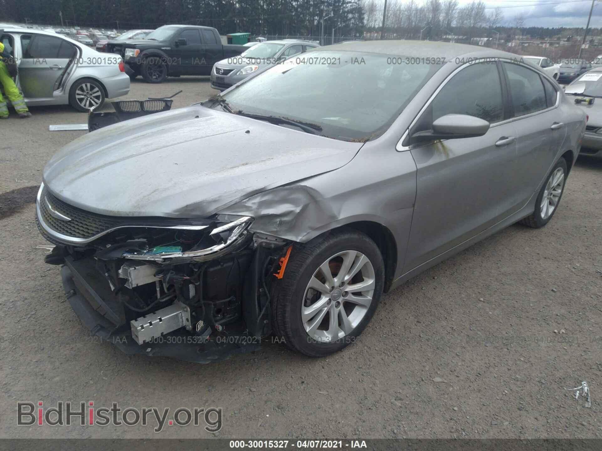 2015 CHRYSLER 200 - VIN: 1C3CCCAB8FN747321 - Photo 2