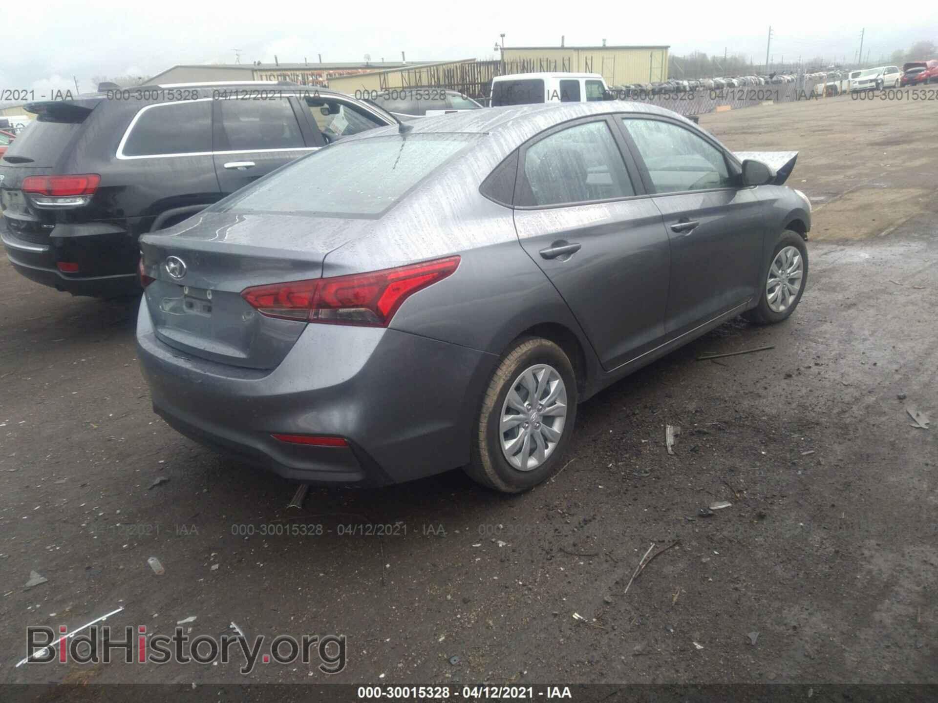 2019 HYUNDAI ACCENT - VIN: 3KPC24A34KE054242 - Фото 4