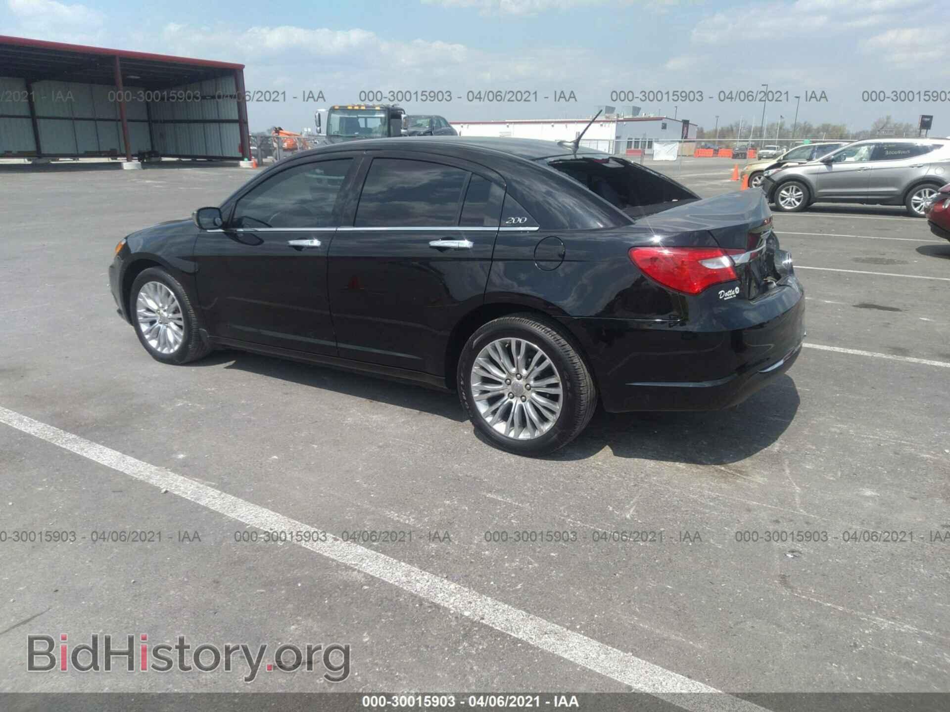 2012 CHRYSLER 200 - VIN: 1C3CCBCG2CN107331 - Photo 3
