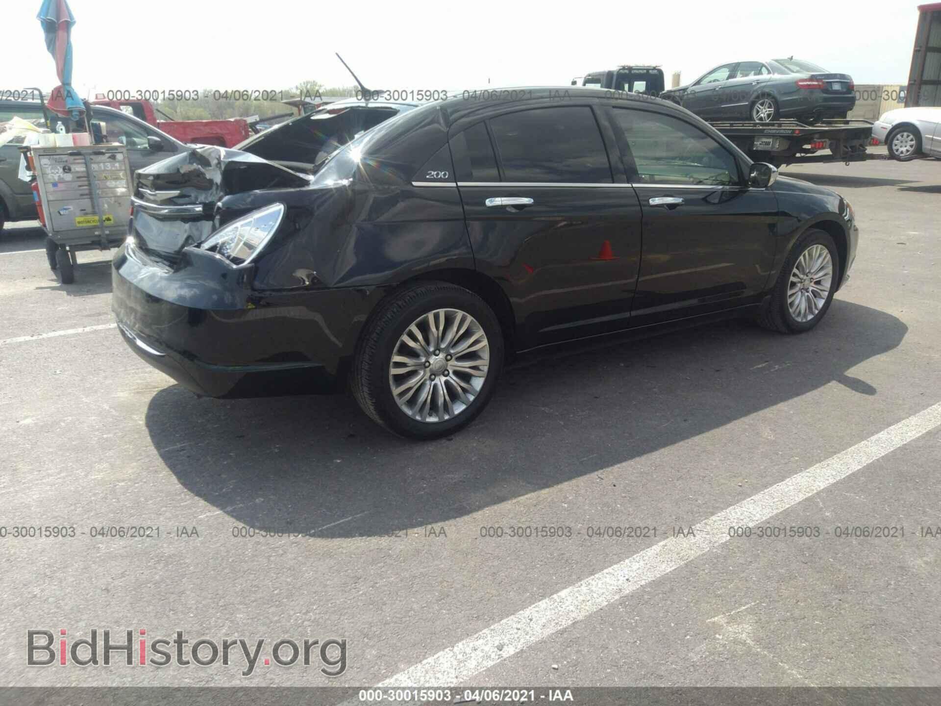 2012 CHRYSLER 200 - VIN: 1C3CCBCG2CN107331 - Photo 4