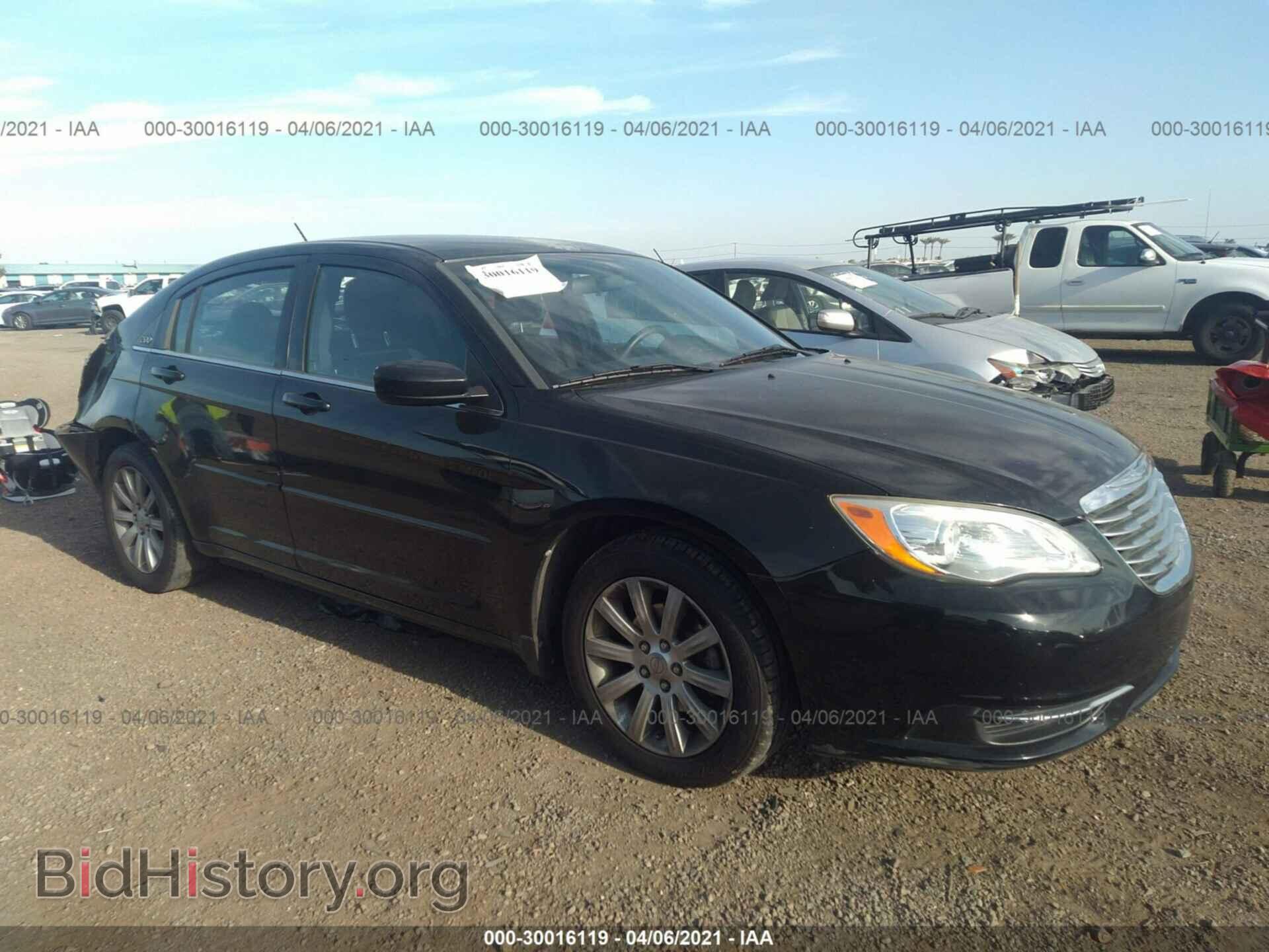 Фотография 1C3CCBBB5DN713780 - CHRYSLER 200 2013